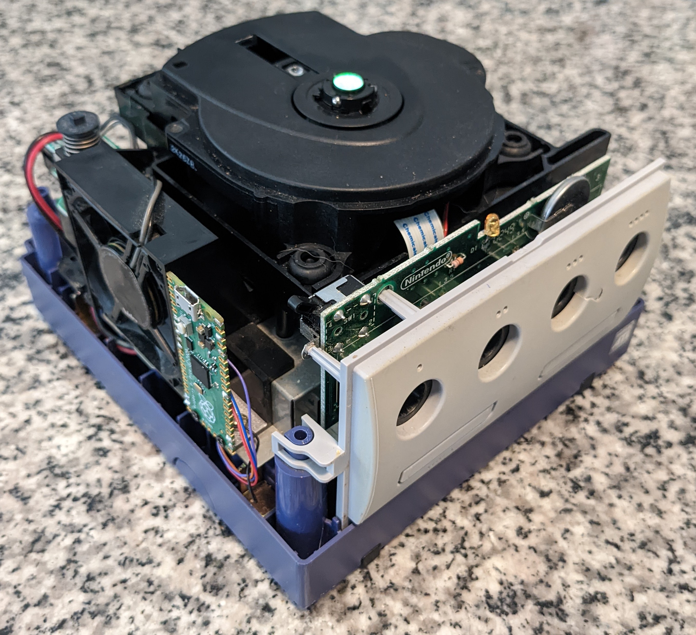 Pi Pico GameCube Mount