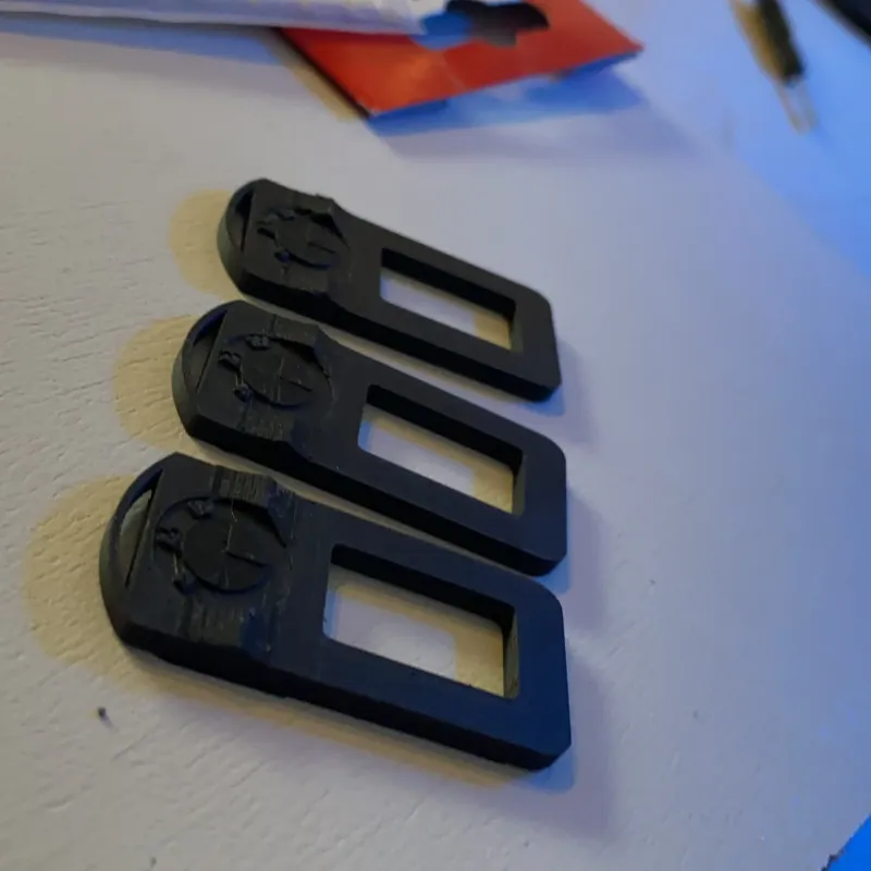 STL file anti-alarm buckle seat belt 💺・3D print design to download・Cults