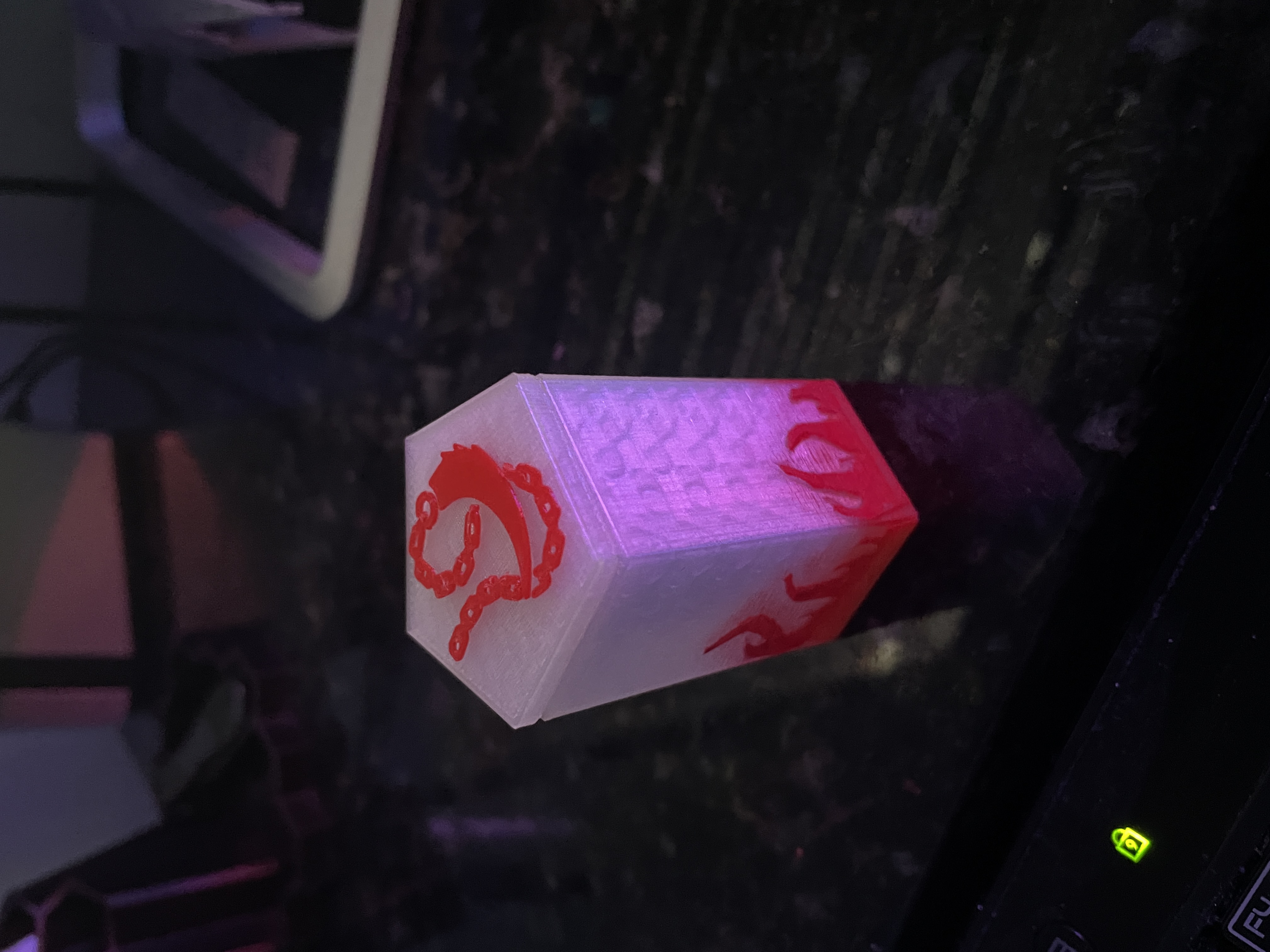 Magnetic Miniature Holder - 2 versions (Gloomhaven JOTL Red Guard and Plain)