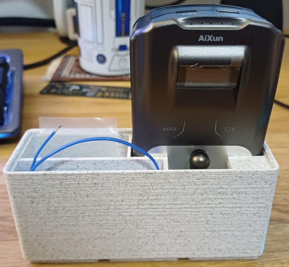 Gridfinity Holder for the AiXun DT01 3D model