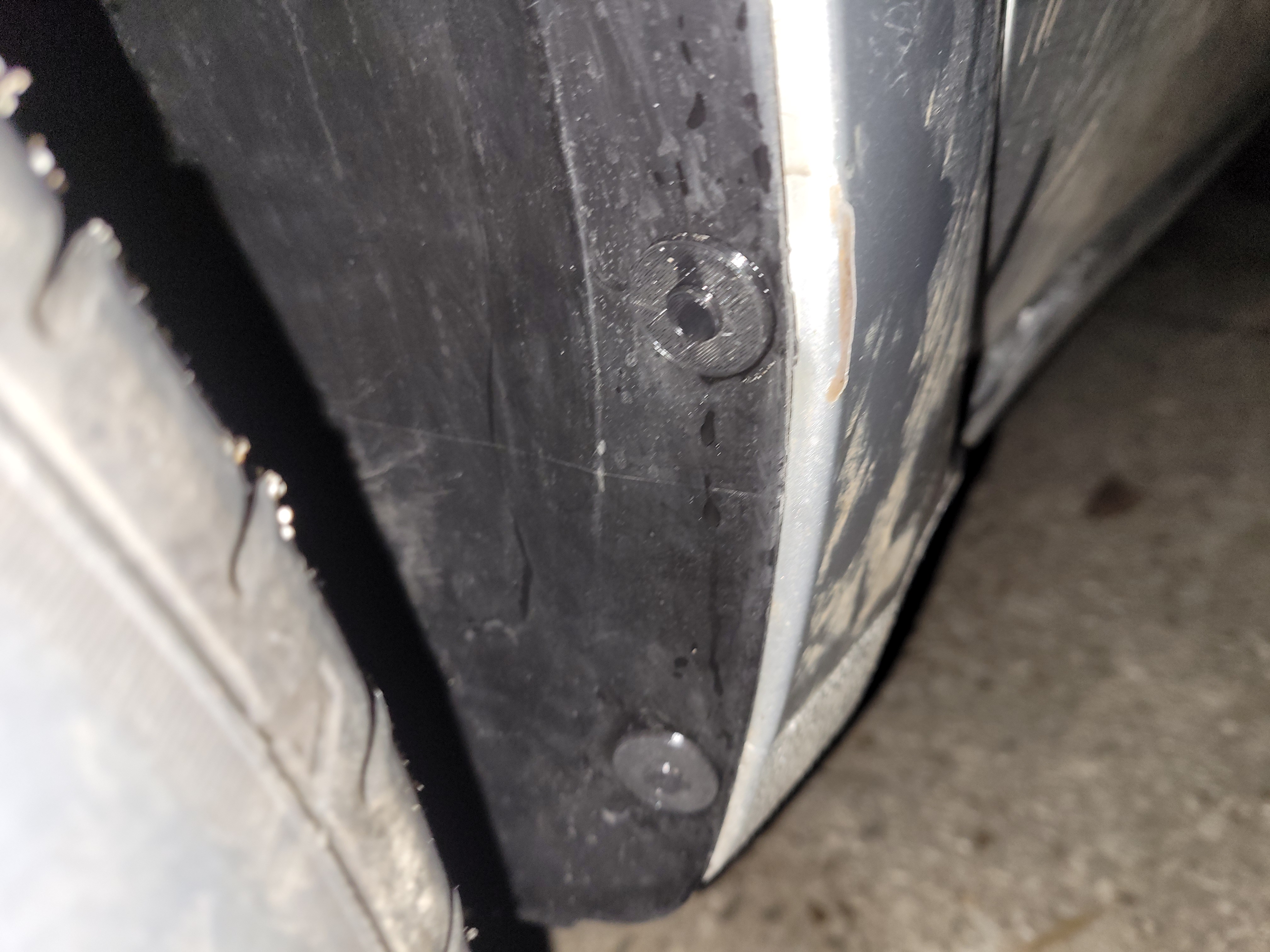 automotive  scrivet