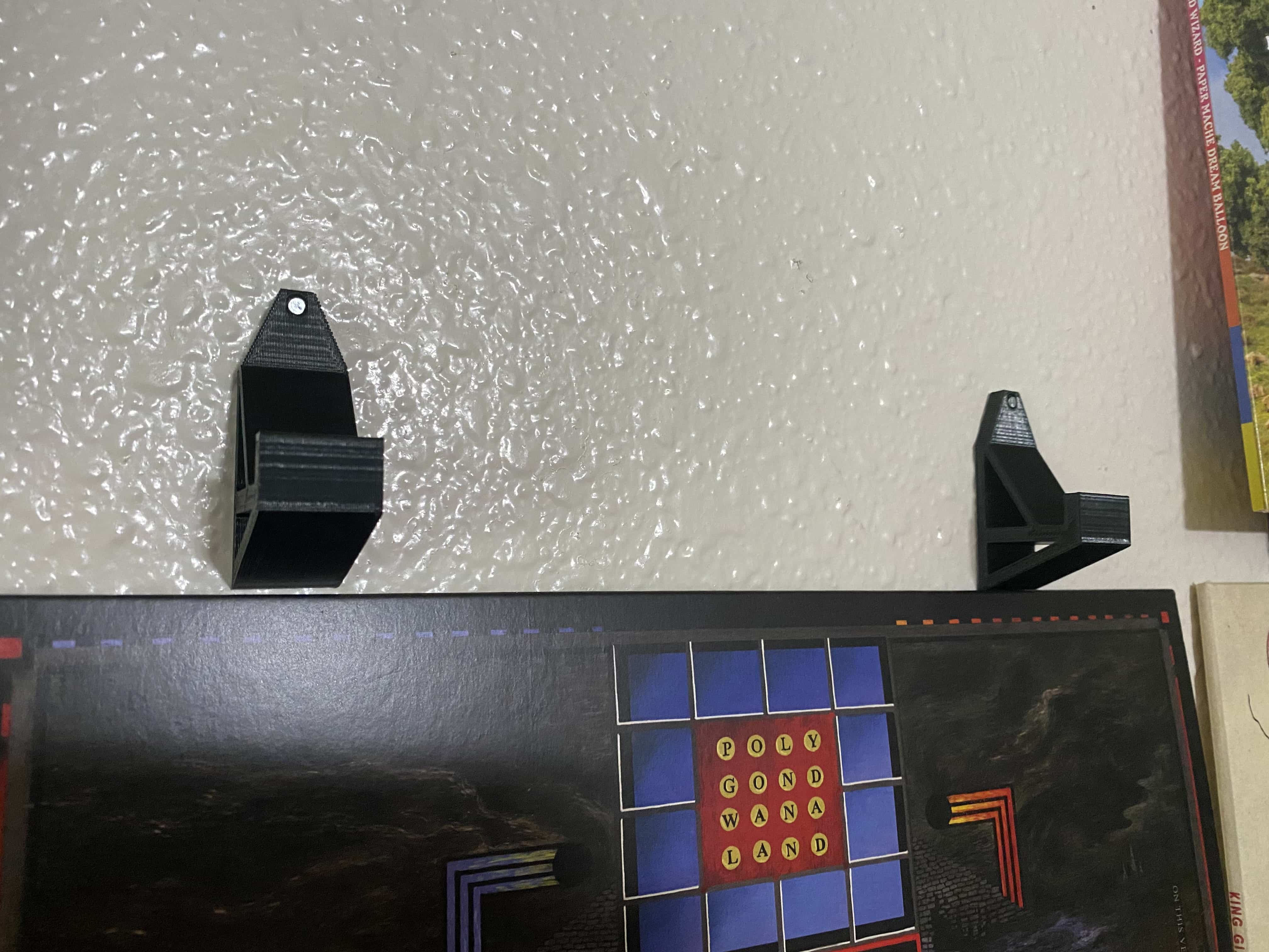 Vinyl Wall Holder by Corbanator98 | Download free STL model ...