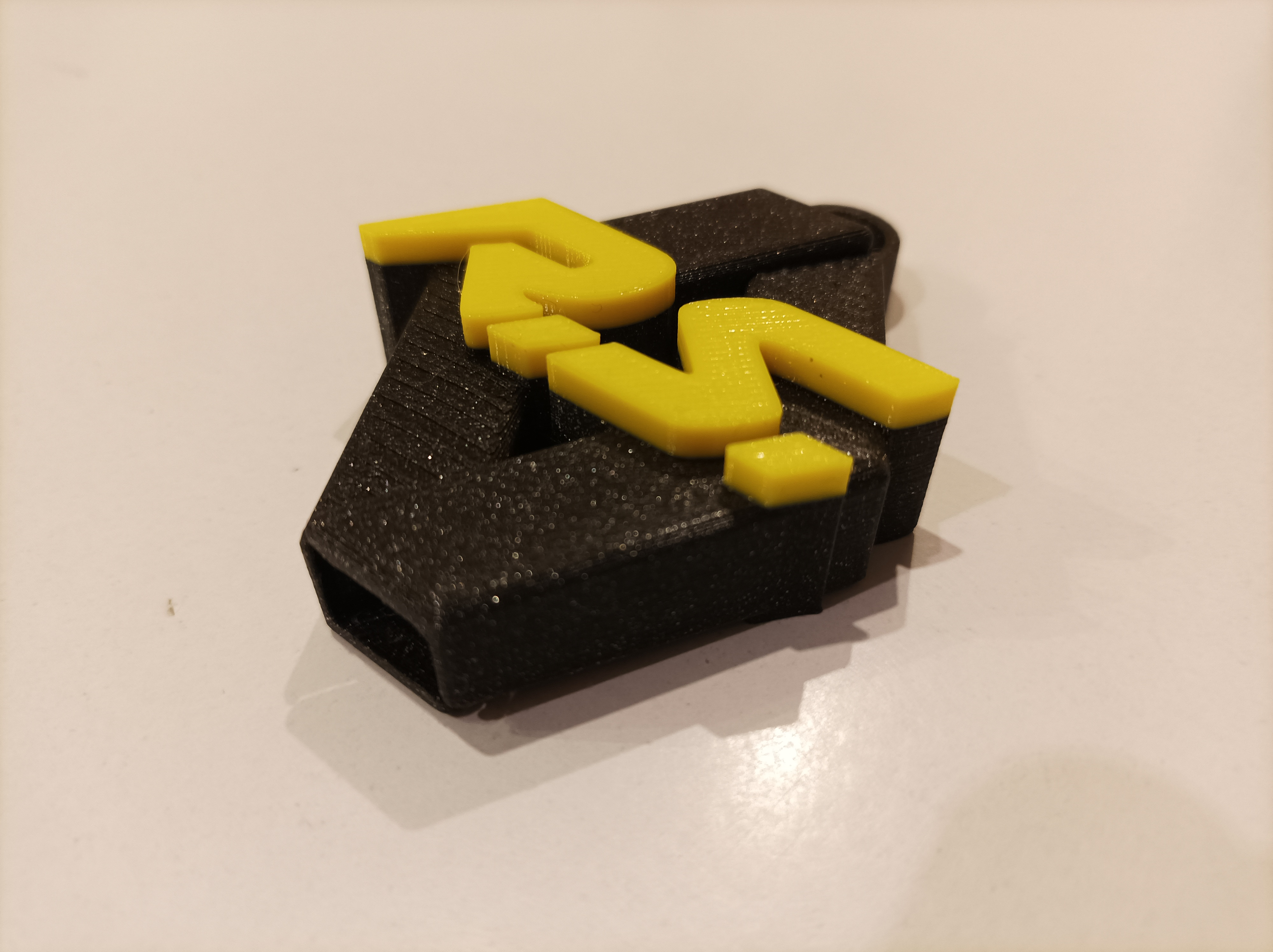 Miniatura 2 do modelo 3D Renault RS keychain
