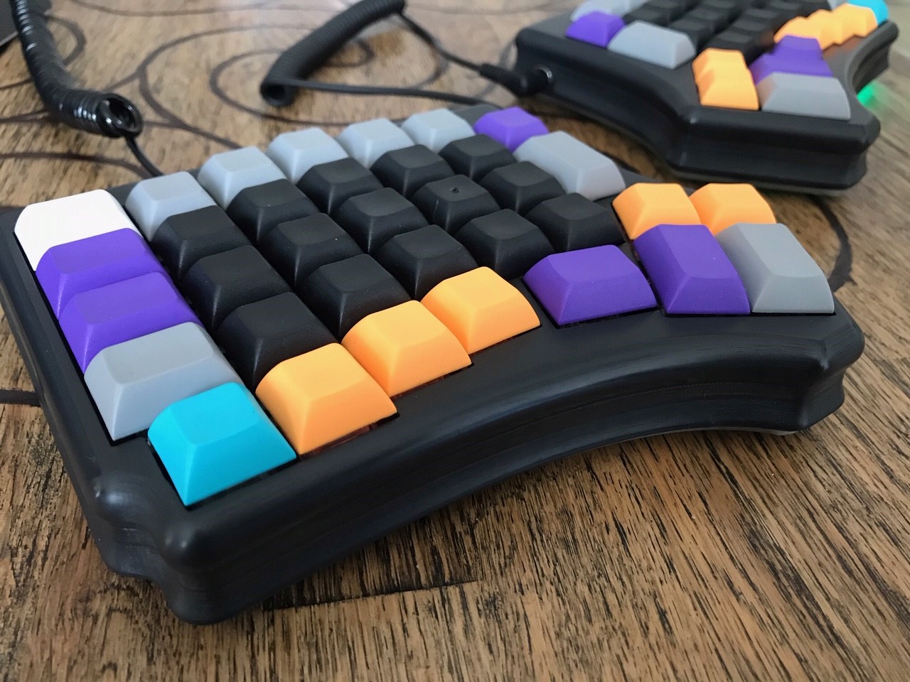 Travelfriendly Redox Keyboard by Fosk Download free STL model