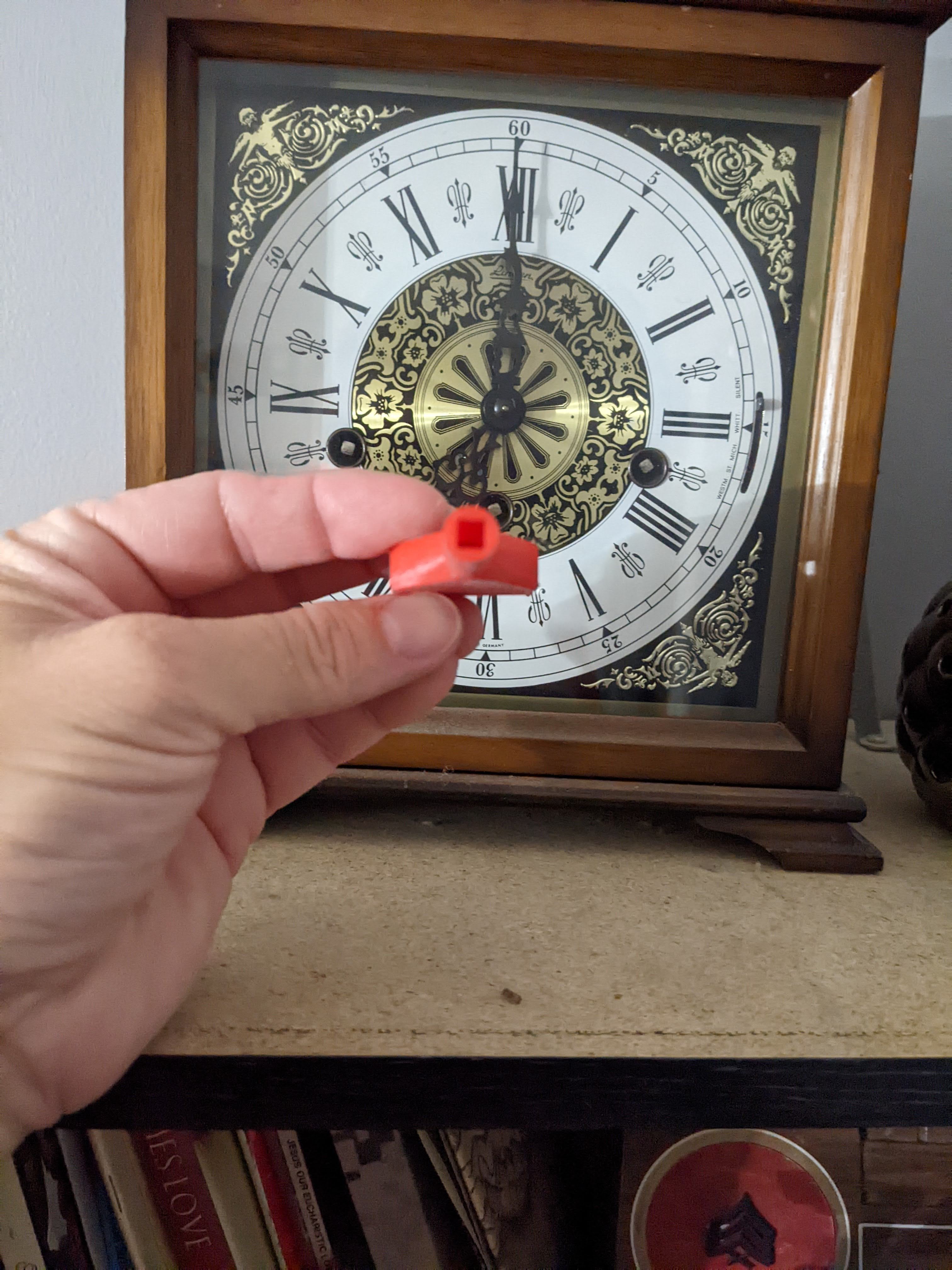 Miniatura 2 do modelo 3D clock key