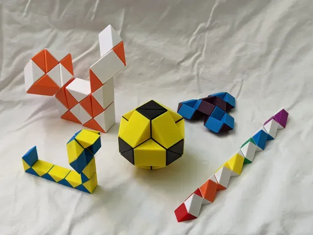 Snake puzzle toy (pieces) (25mm soft)