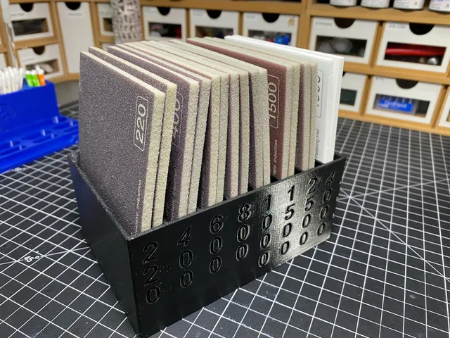 Infini Sanding Sponge Holder