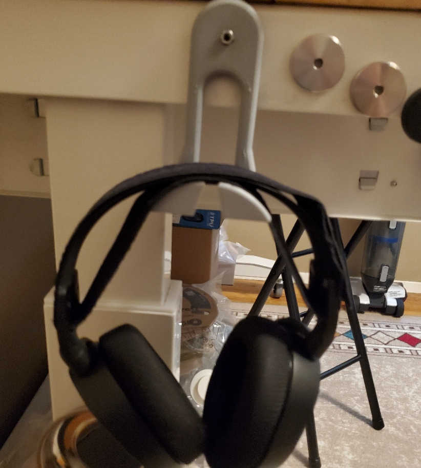 Magnetic or Screw-in  Headphone Holder