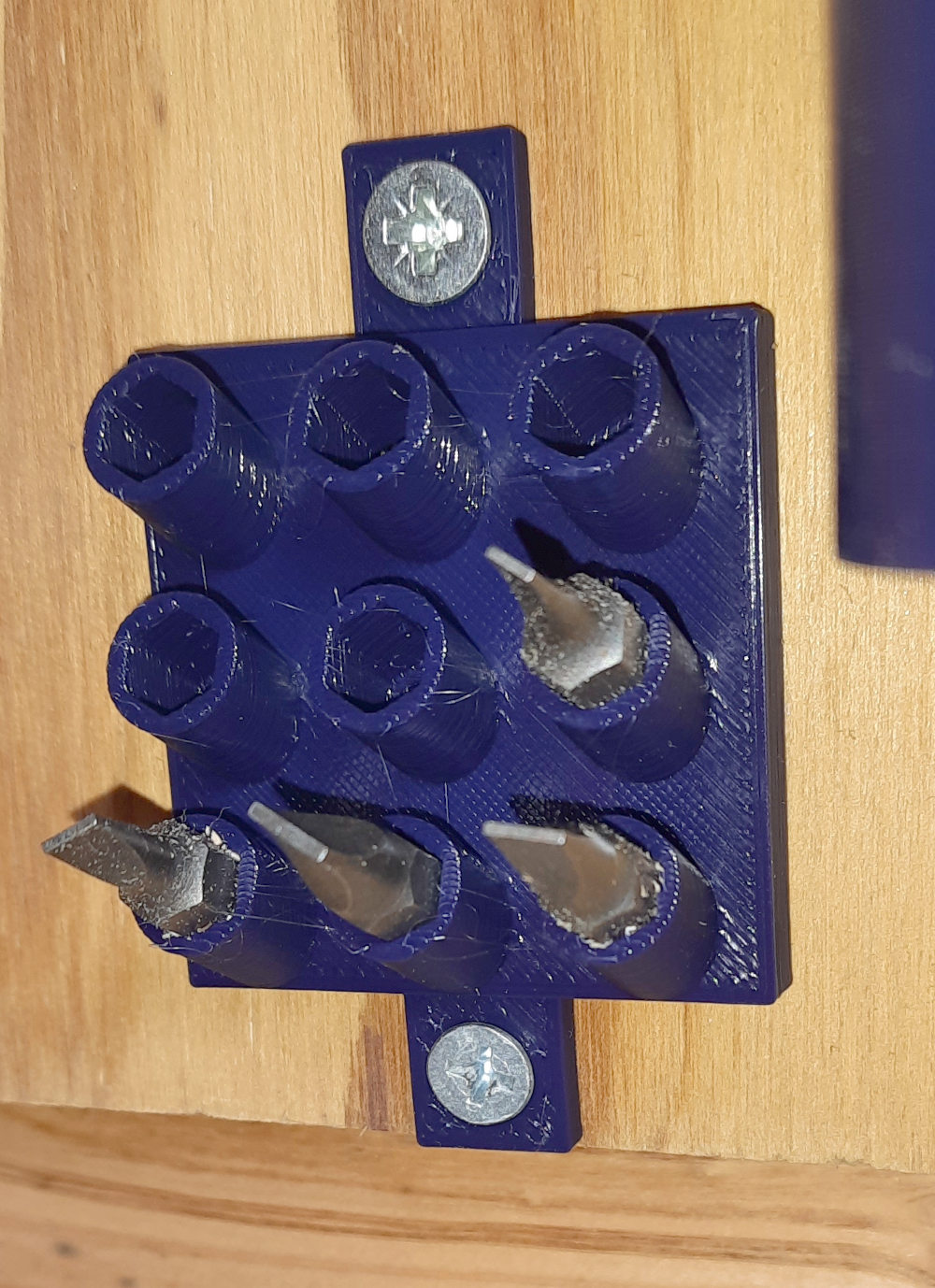 bit holder wallmountable