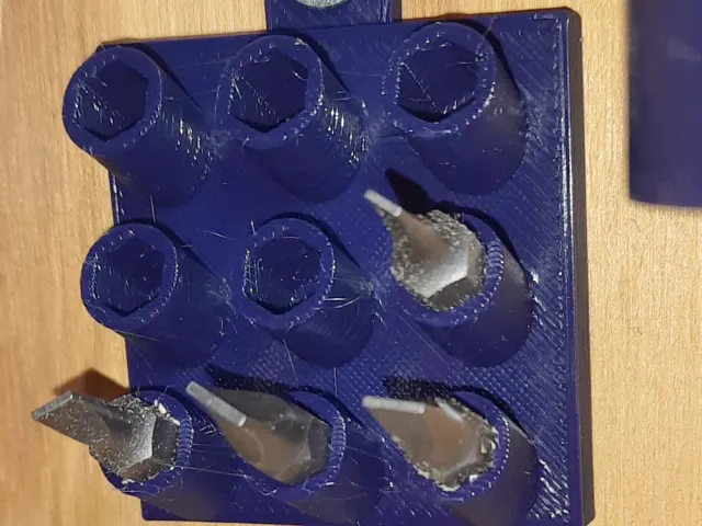 bit holder wallmountable