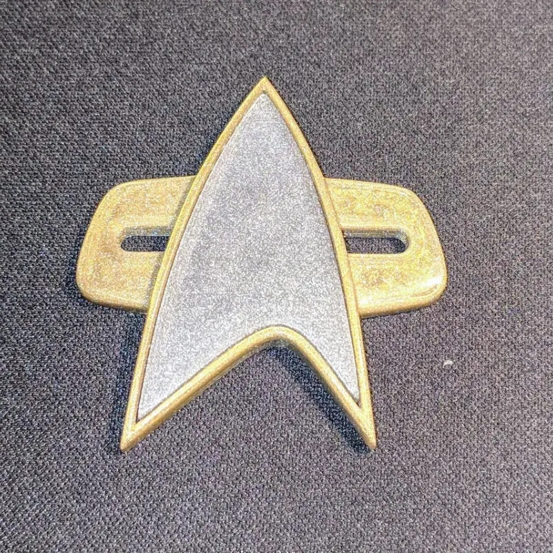 Star Trek VOY / DS9 Badge (2 piece design) by blecheimer