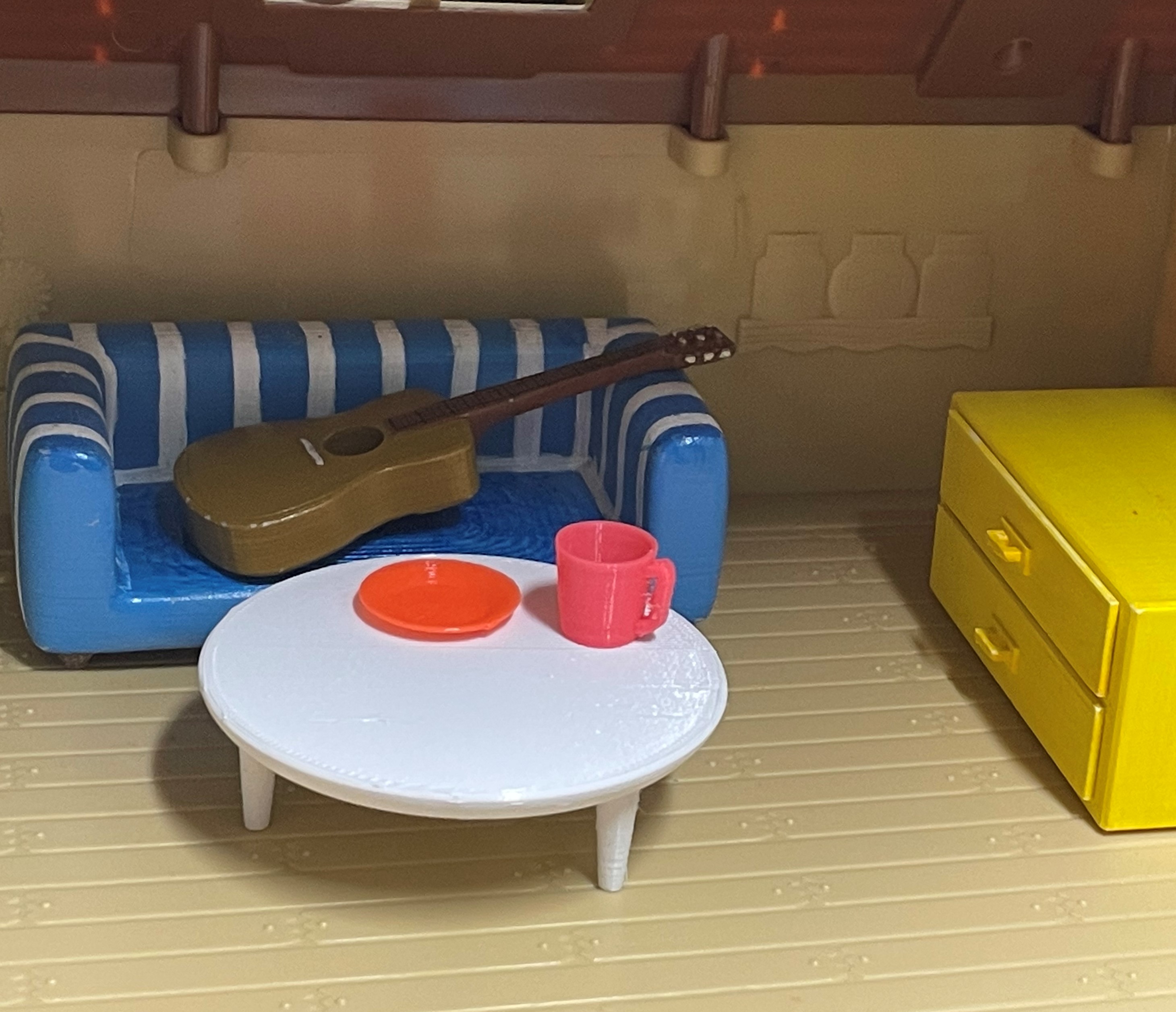 Couch - dollhouse furniture