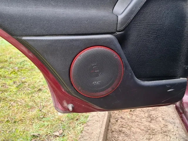 Grille adapter for Golf 3 door speakers 6.5 inches (16.5 cm)