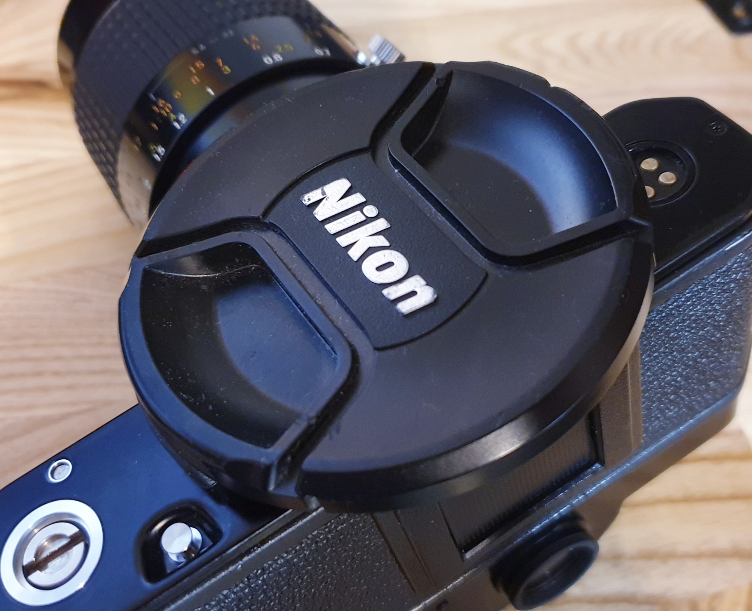 Camera Lens Cap Holder (4982mm) by Boopidoo Download free STL model