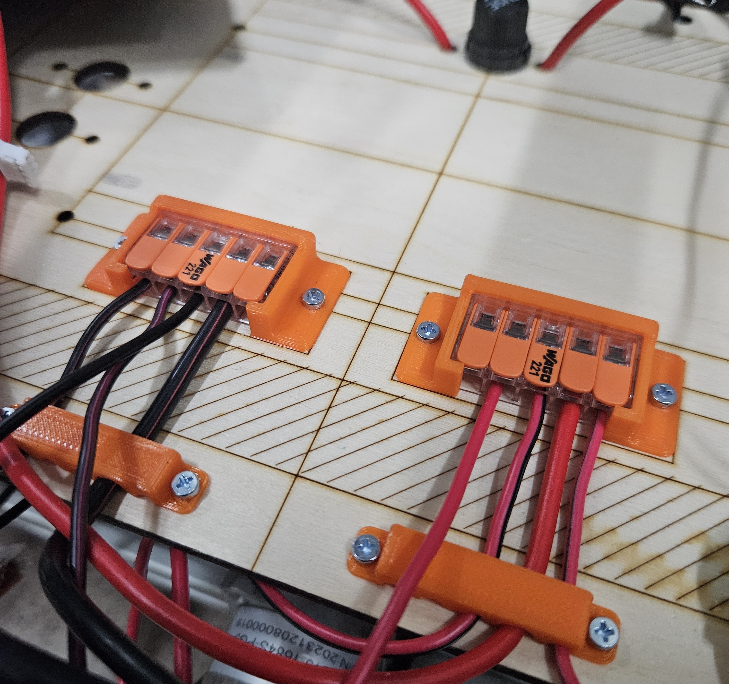 Screw-mount bracket for WAGO connectors