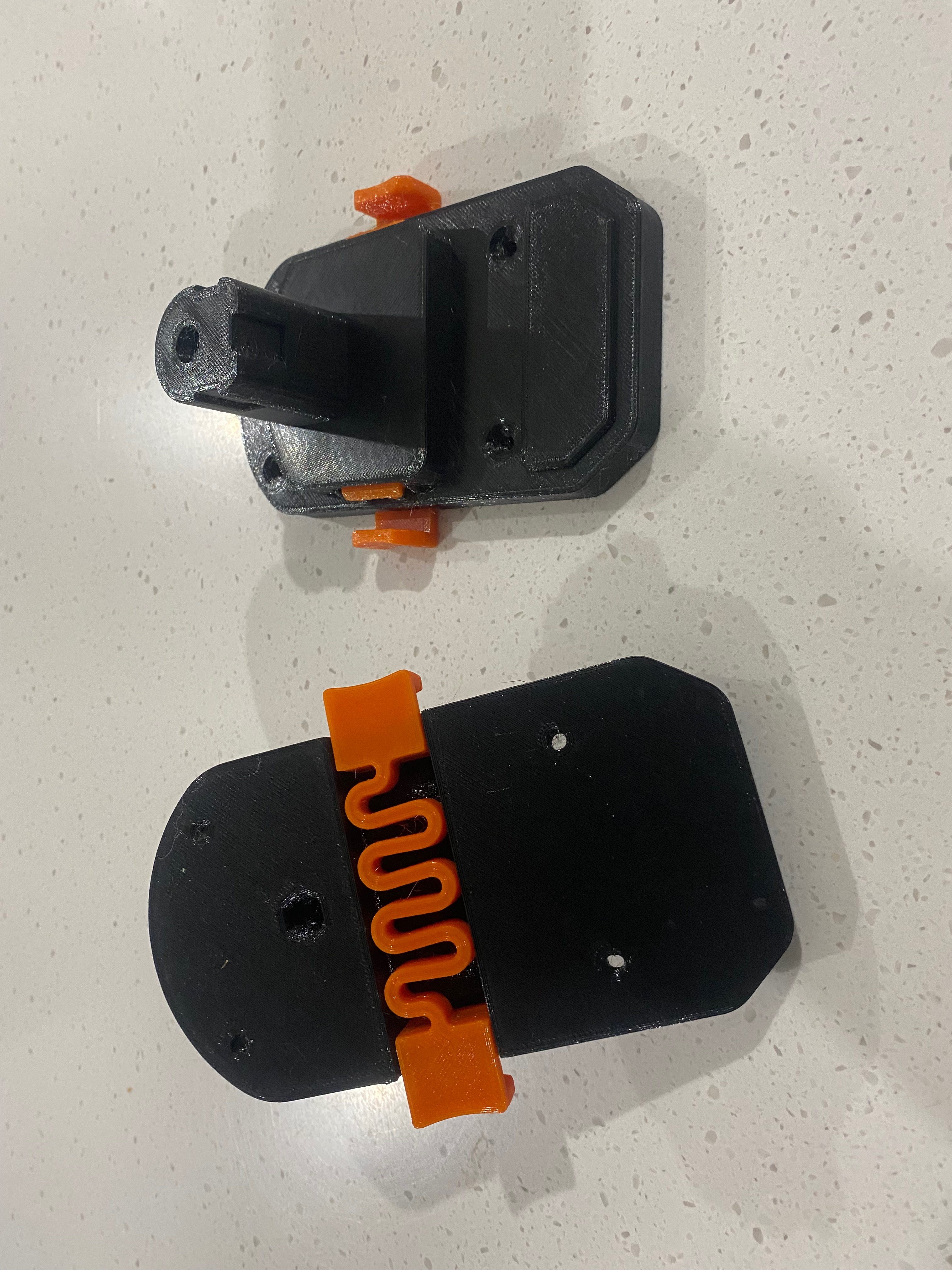 Miniatura 6 do modelo 3D Ryobi 18v Toolholder