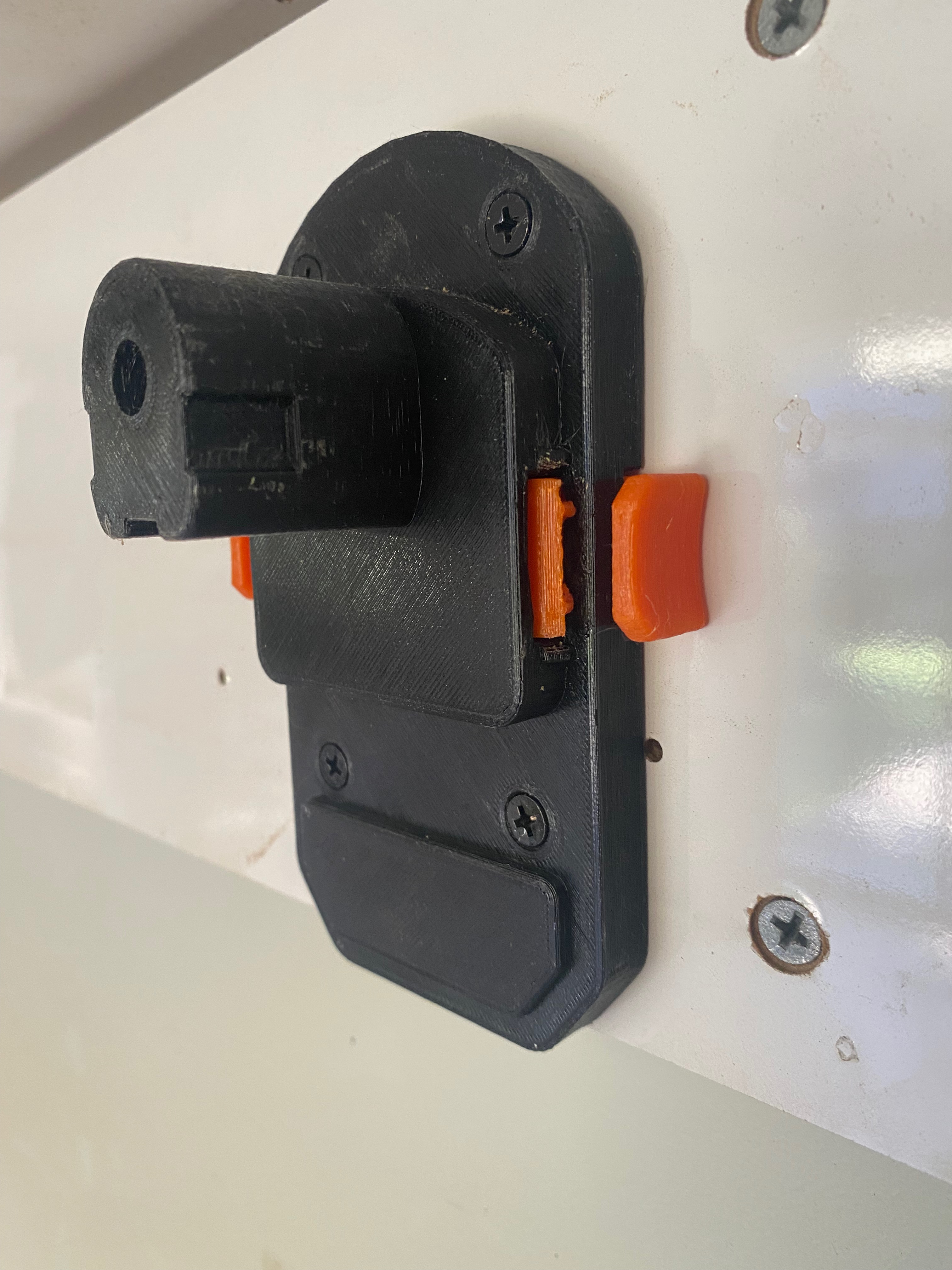 Miniatura 4 do modelo 3D Ryobi 18v Toolholder