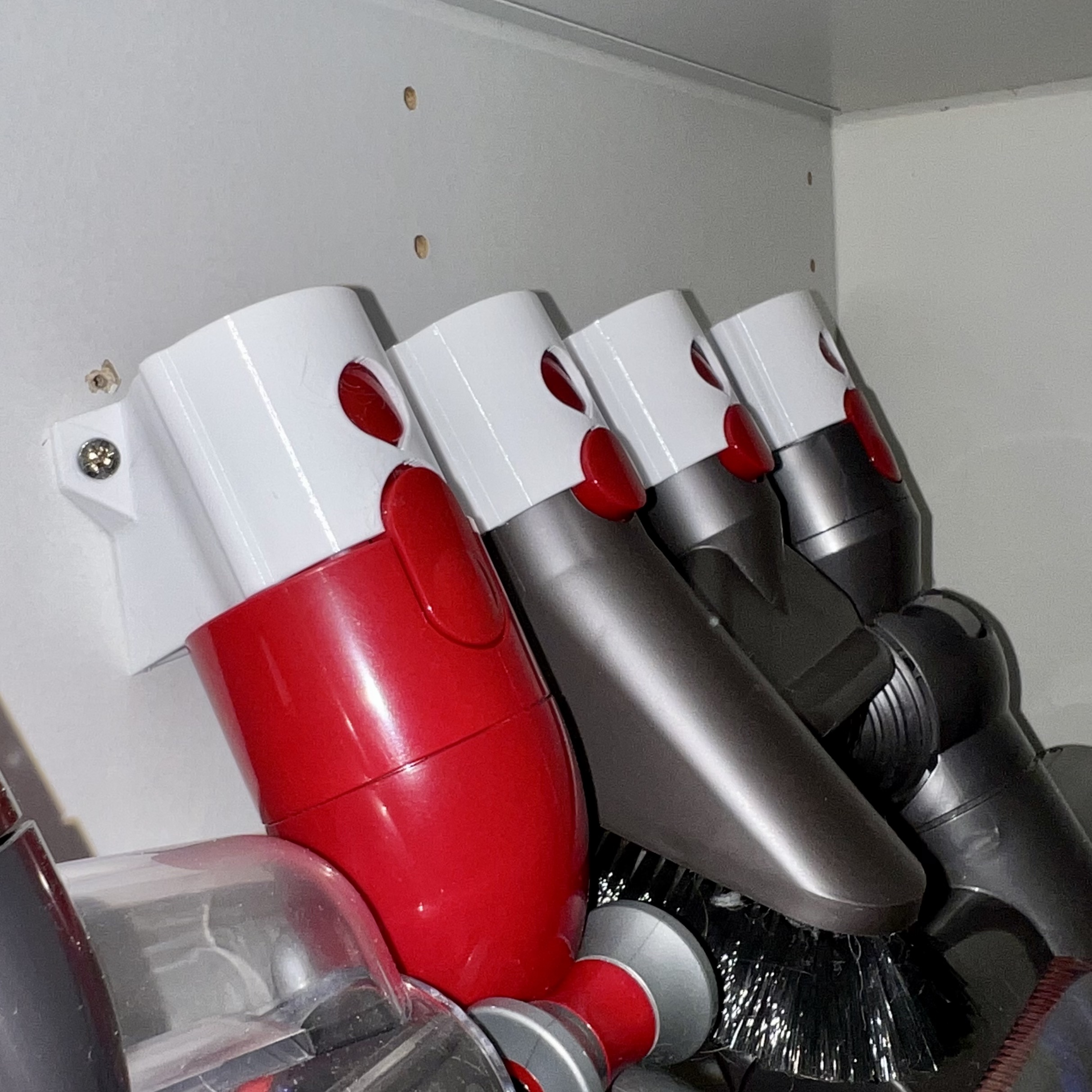 Dyson vacuum accessory holder/mount by Marius Helmer Larsen Download