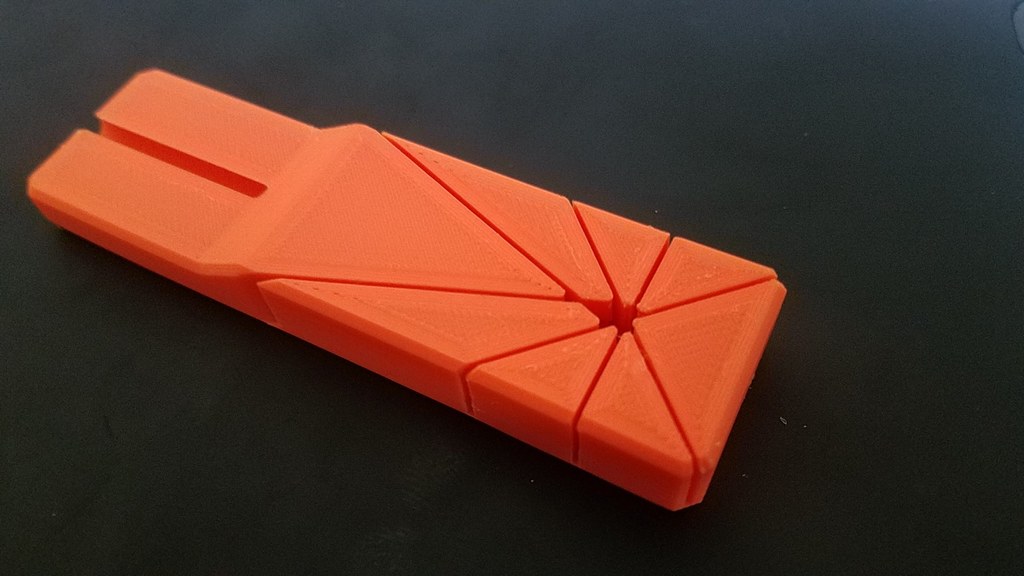 Miniatura 4 do modelo 3D PTFE Cutter