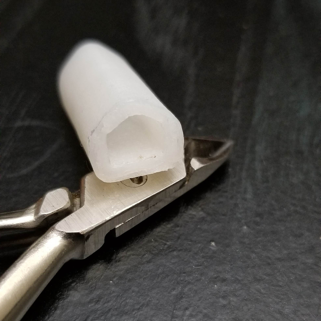 Cuticle nipper cover by paulorfo Download free STL model