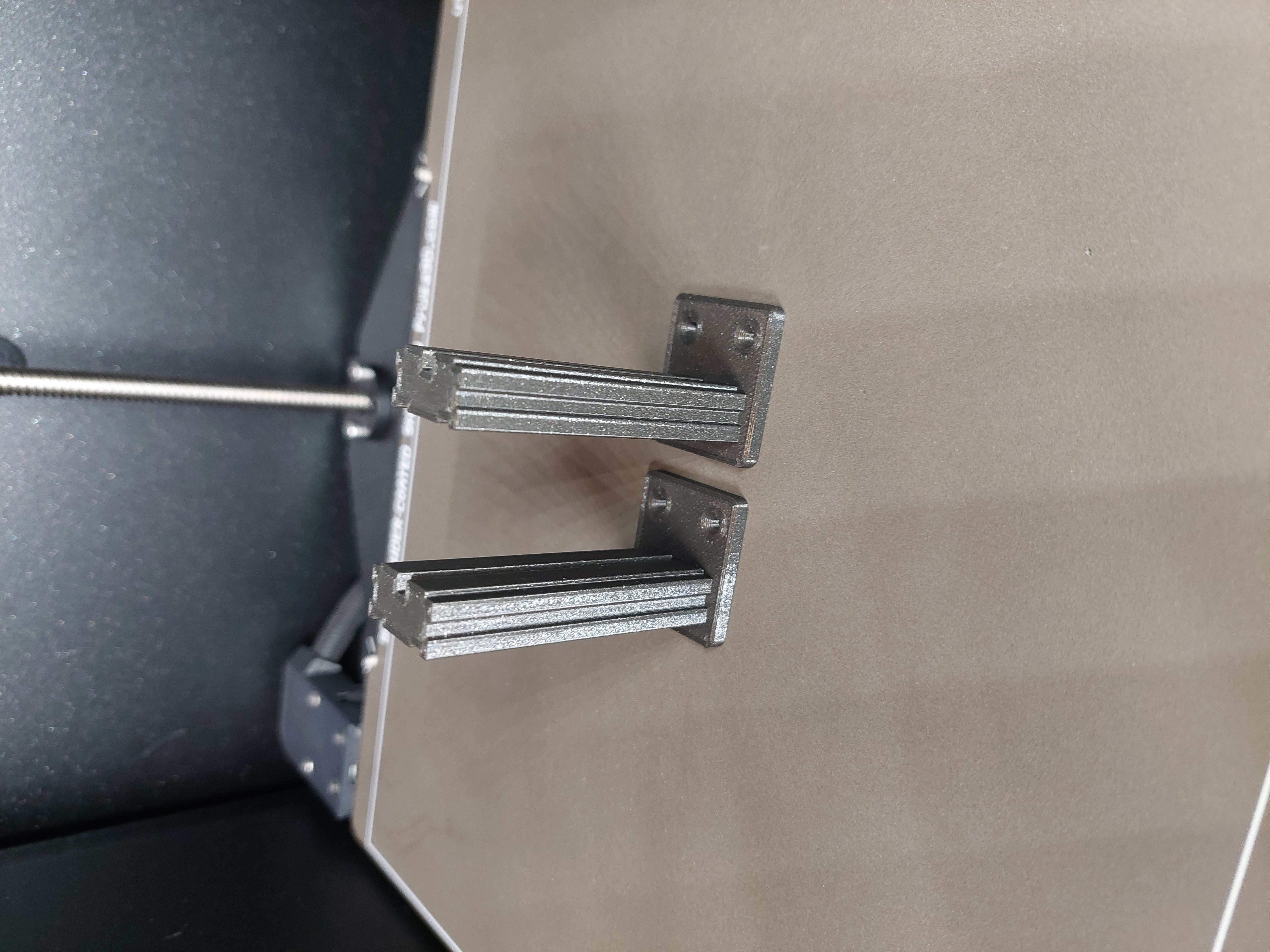 Fixation pour plinthes lave-vaisselle / Dishwasher plinth fixing