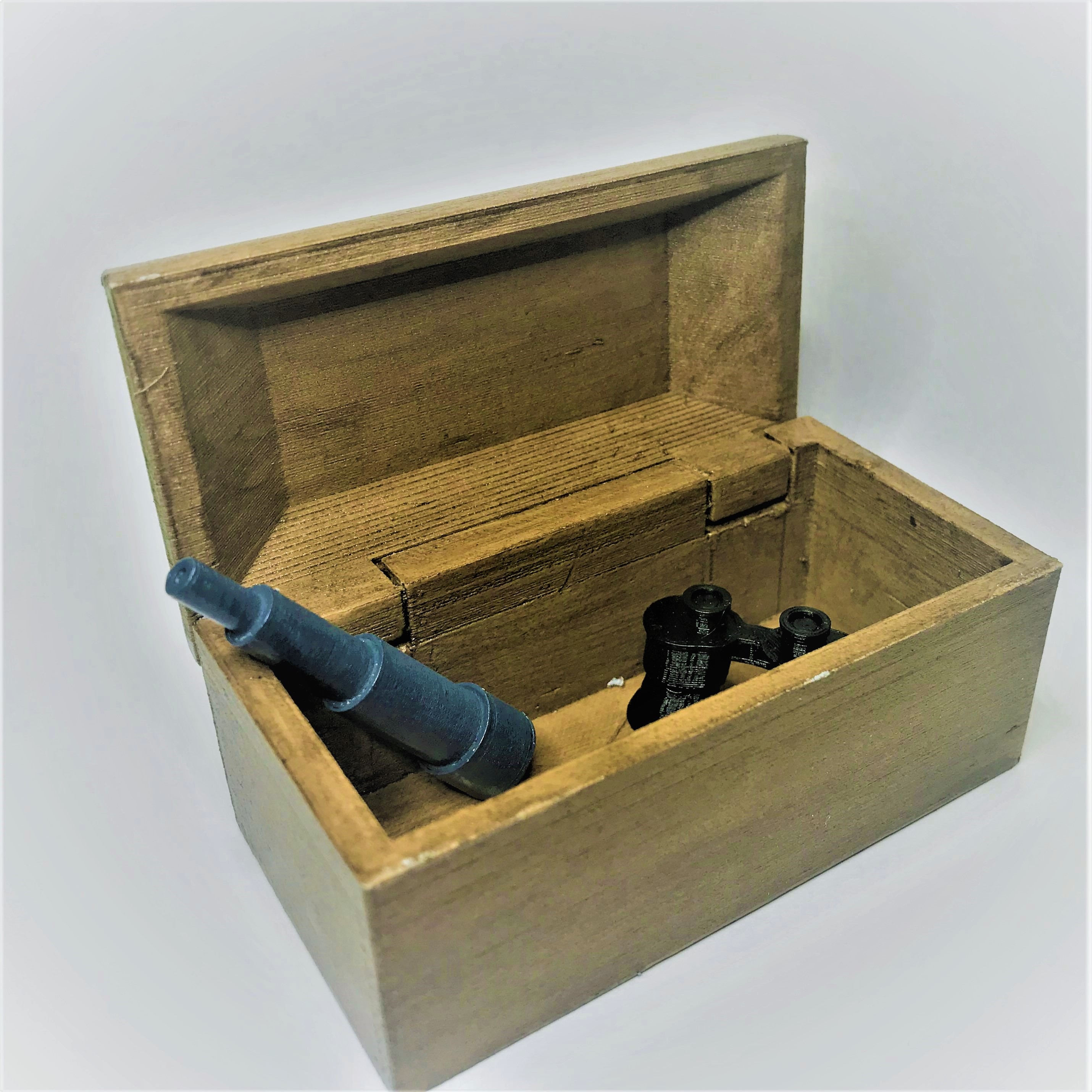 Treasure Chest - dollhouse accessory