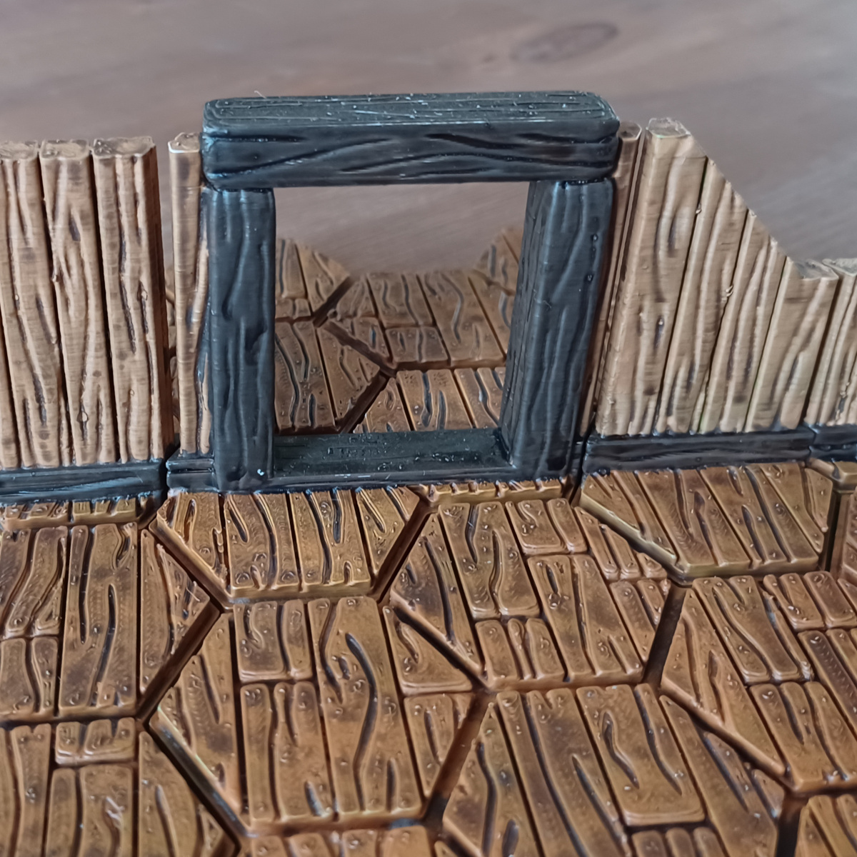 WDhex - housetiles - wood wall - opening