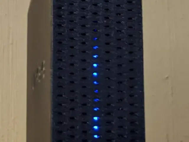 Linksys e8450 LED Light Dimming Mesh Cover