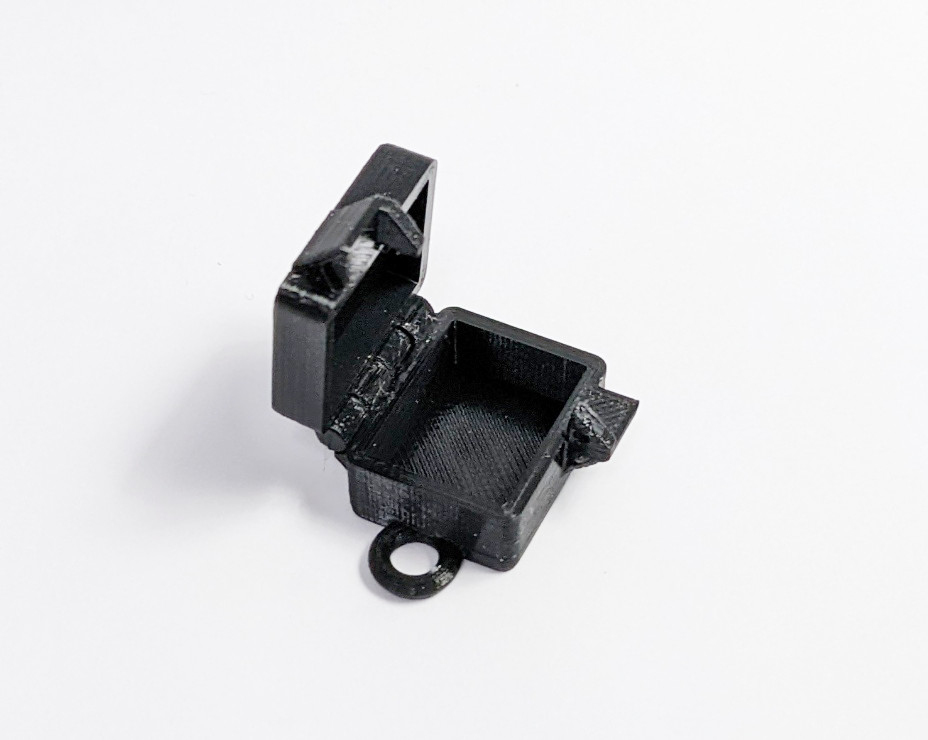 Miniatura 2 do modelo 3D Keychain Pill Box