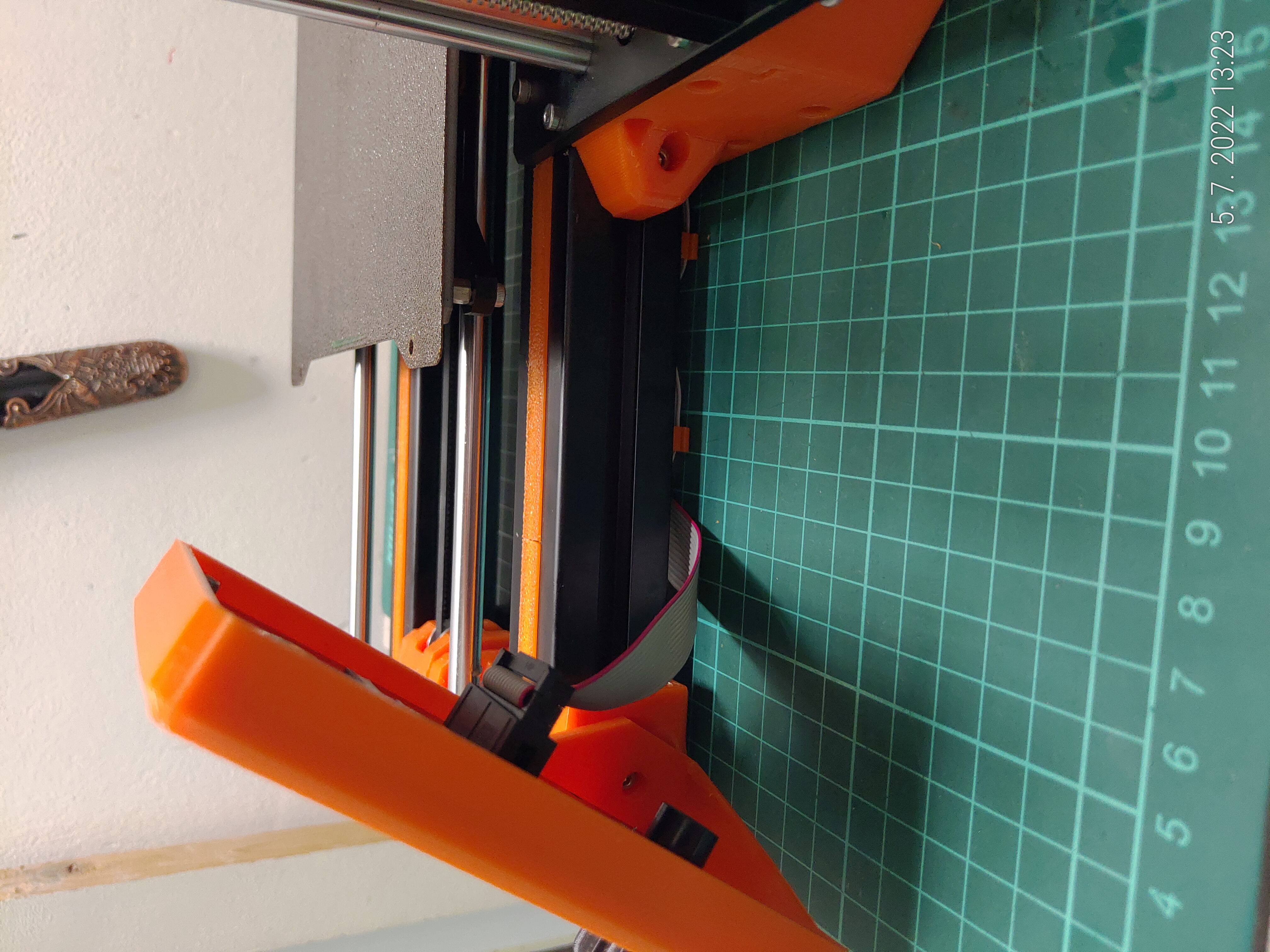 Miniatura 2 do modelo 3D PRUSA MINI - LCD cable clip