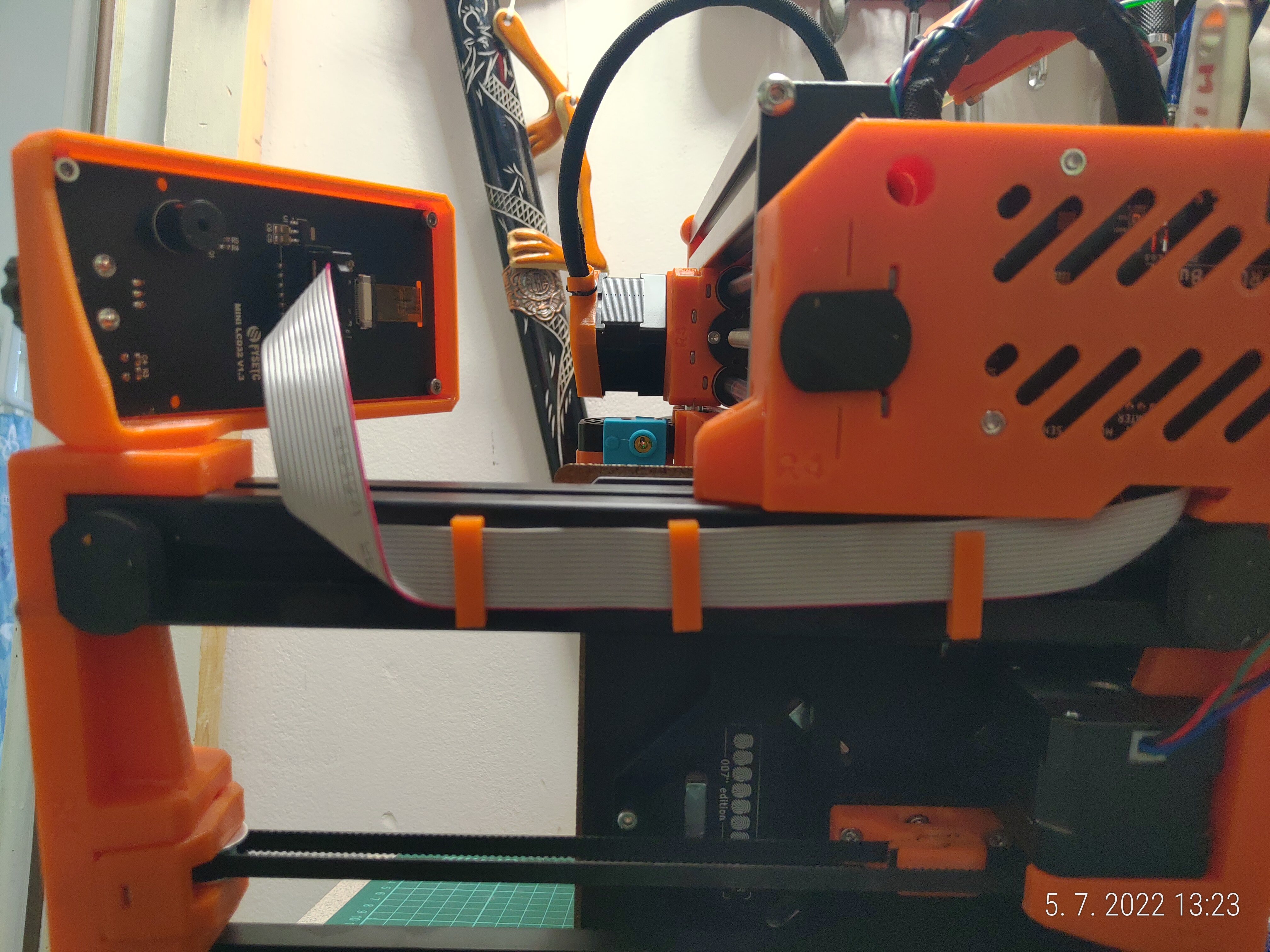 Miniatura 3 do modelo 3D PRUSA MINI - LCD cable clip