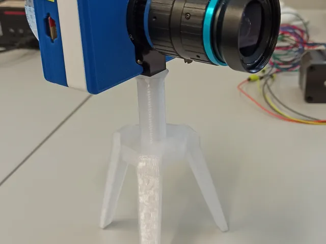 Simple Static Tripod (height adjustable)