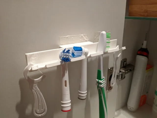 Removable tooth brush holder for 3 and 5 brushes