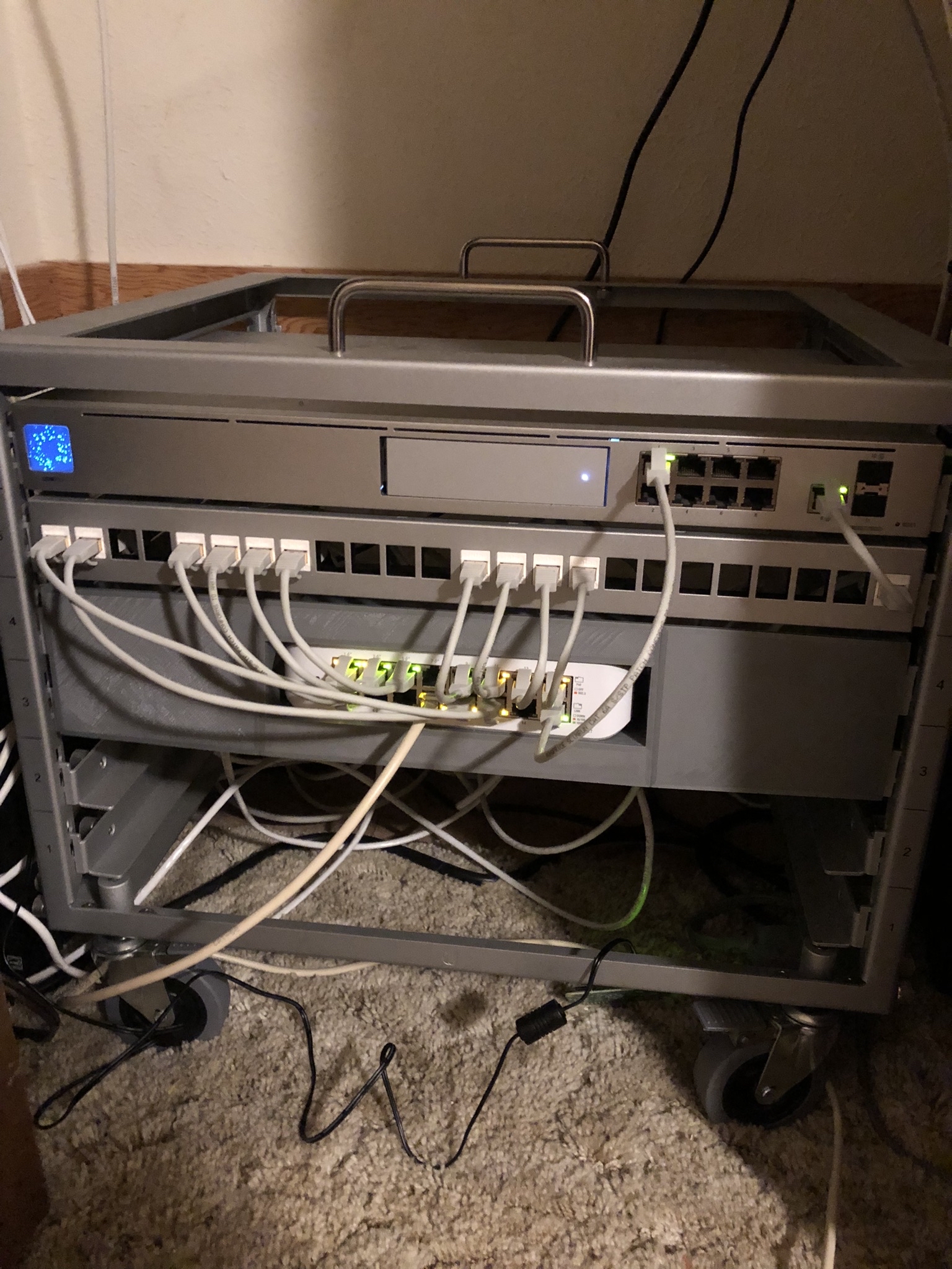 unifi pro max 16 rack mount