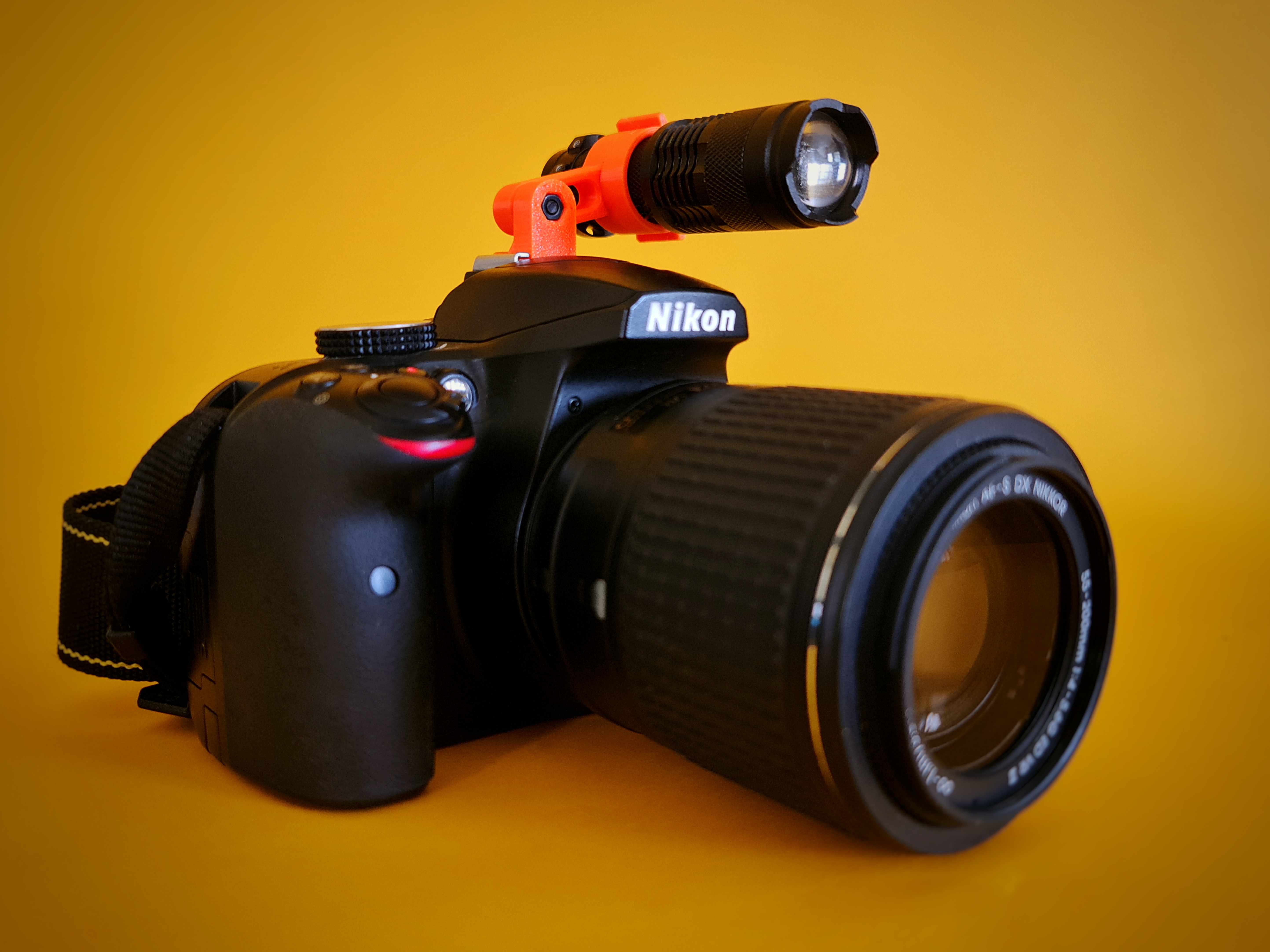 Miniatura 4 do modelo 3D FLASHLIGHT MOUNT  FOR REFLEX CAMERA