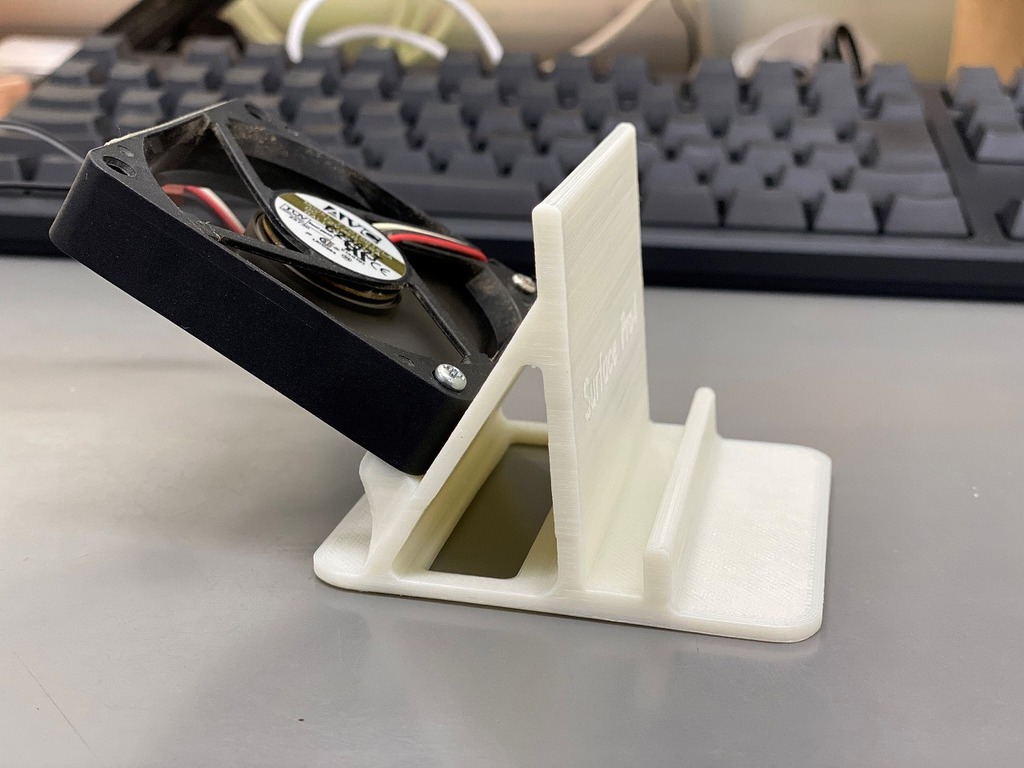Miniatura 3 do modelo 3D Surface Pro cooling stand