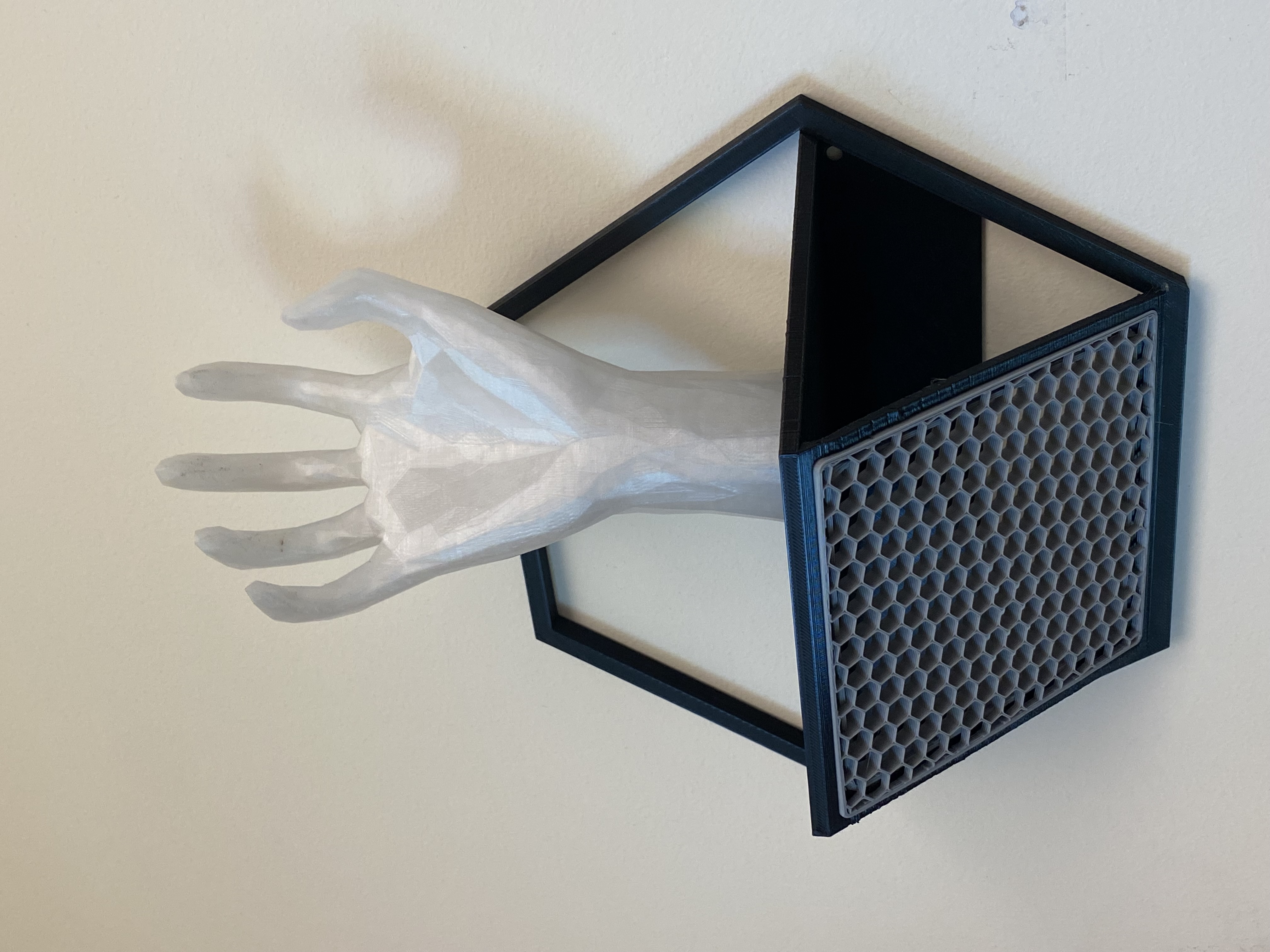 Miniatura 2 do modelo 3D Hex Wall Shelf Display
