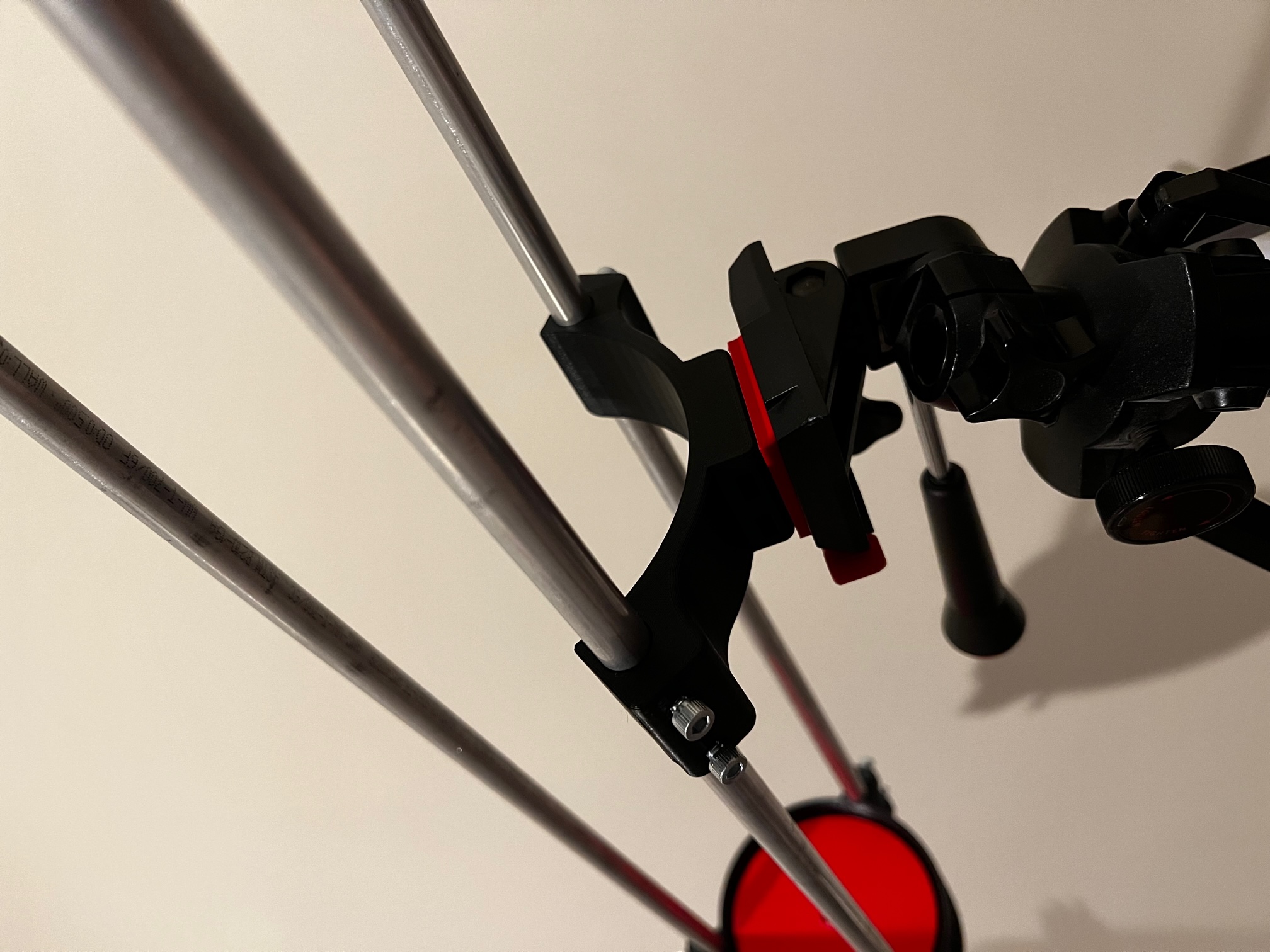 Hadley tripod adapter