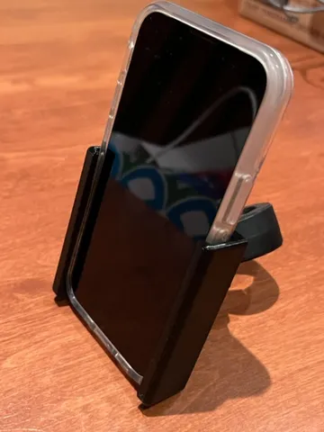 Phone Mount Holder Fusion360 parametric by davet Download free