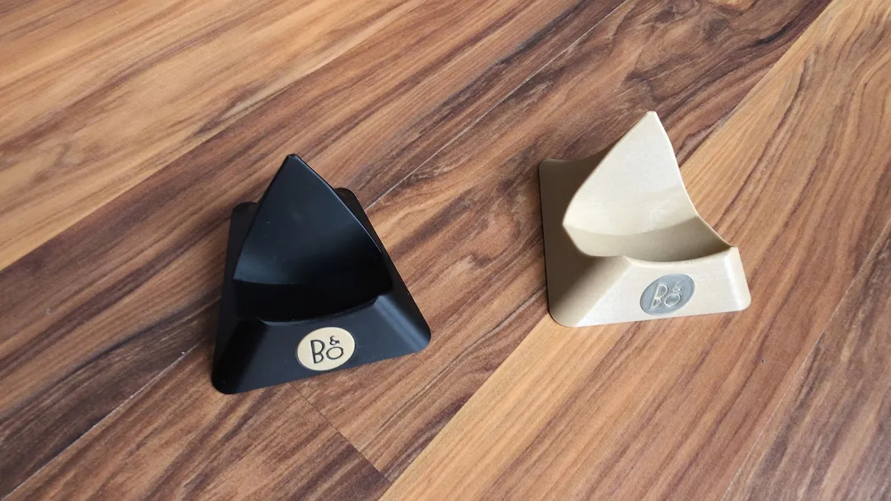 Beosound A1 stand Bang and Olufsen by Miroslav Černý | Download