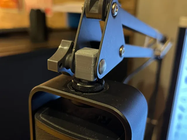 IKEA Lamp RØDE Mic Adapter
