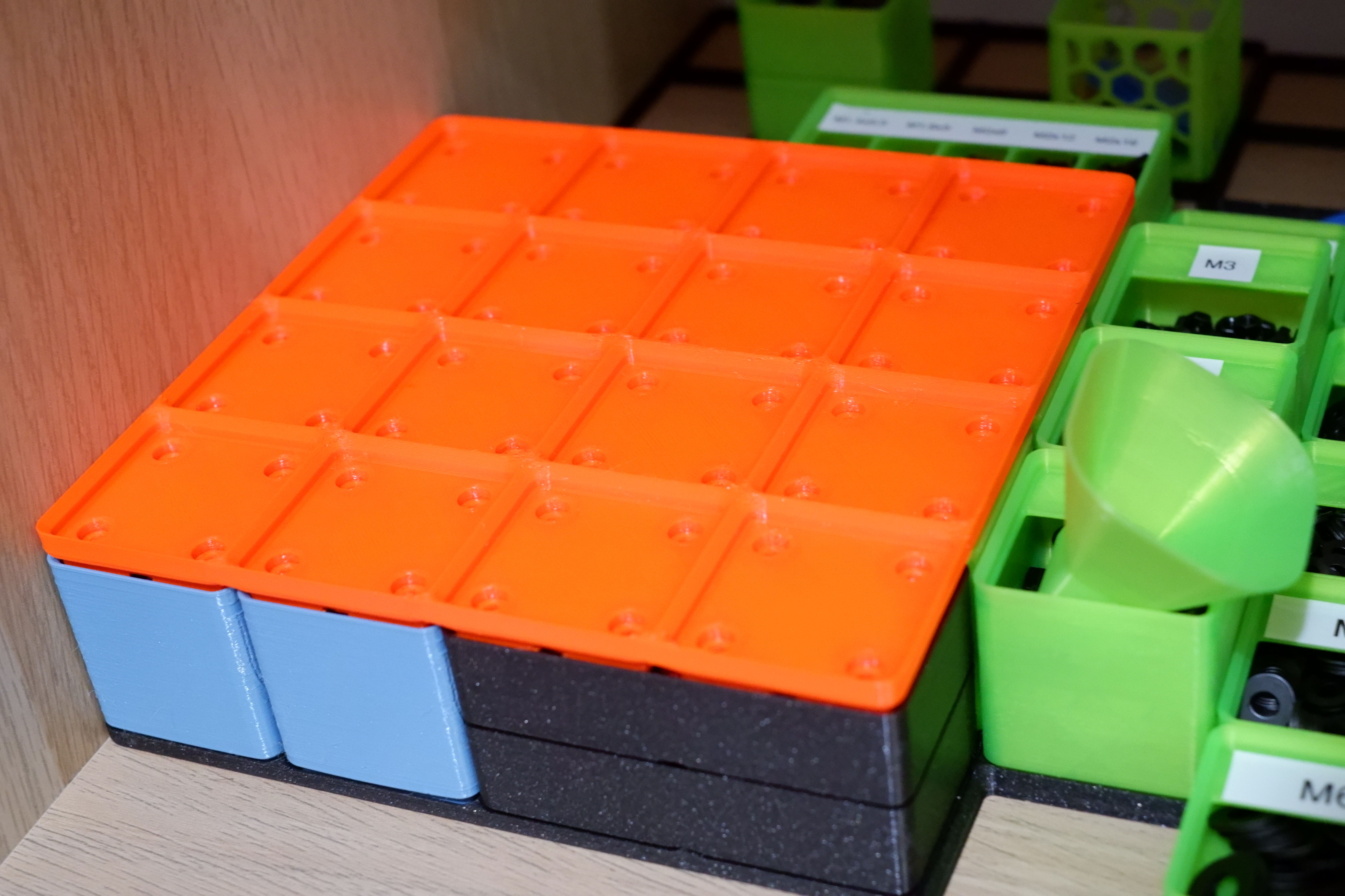 Stackable weighted Gridfinity baseplates (larger weights) — thumbnail 2