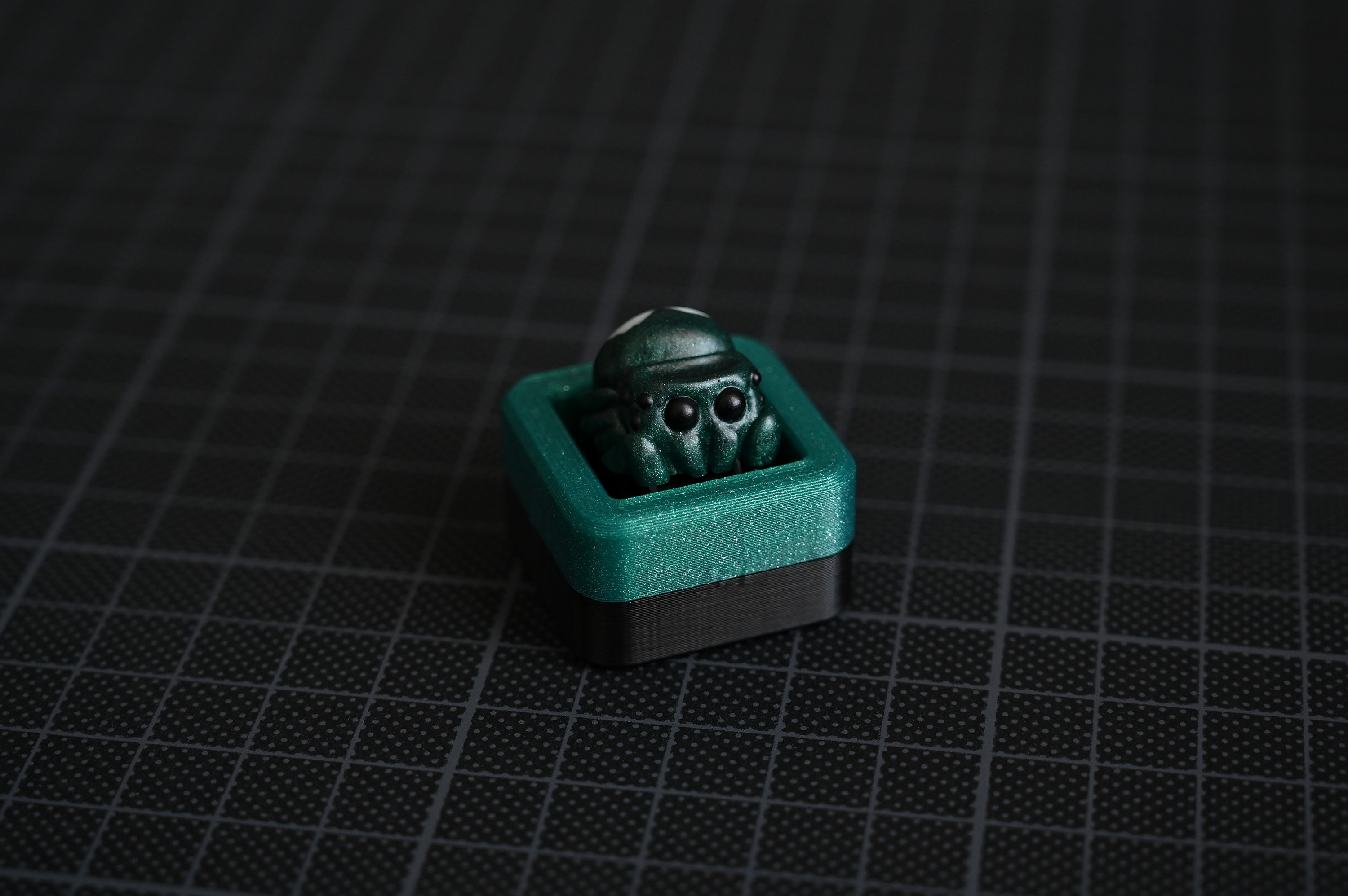 MX Switch Cube Fidget Toy (Artisan Display)