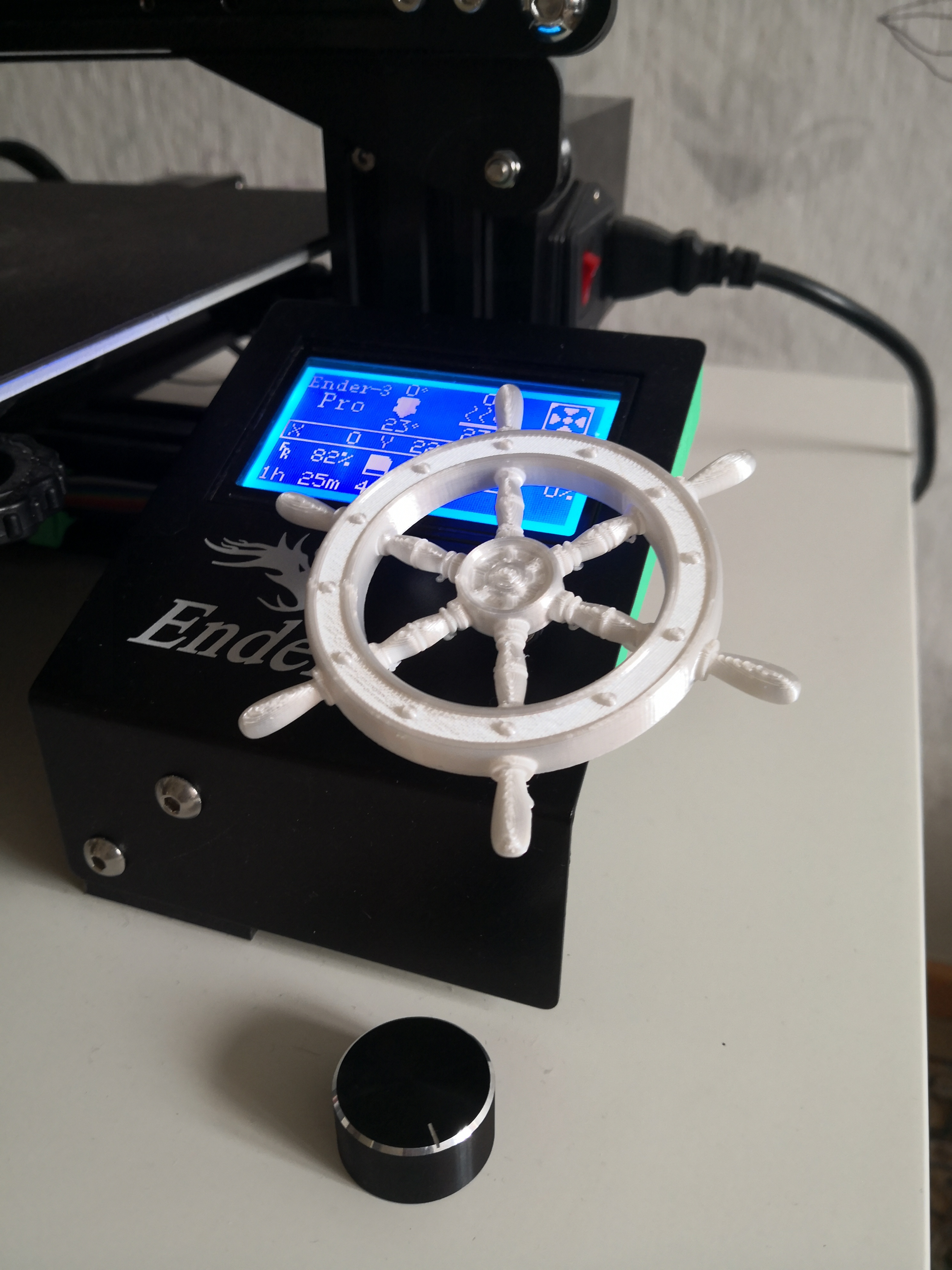 Giant Ship Steering Wheel LCD Knob for Ender 3 / Ender 3 Pro