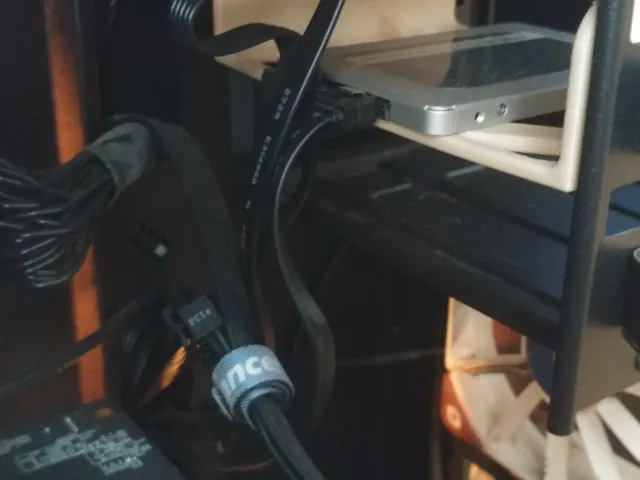 SSD holder for drive bay