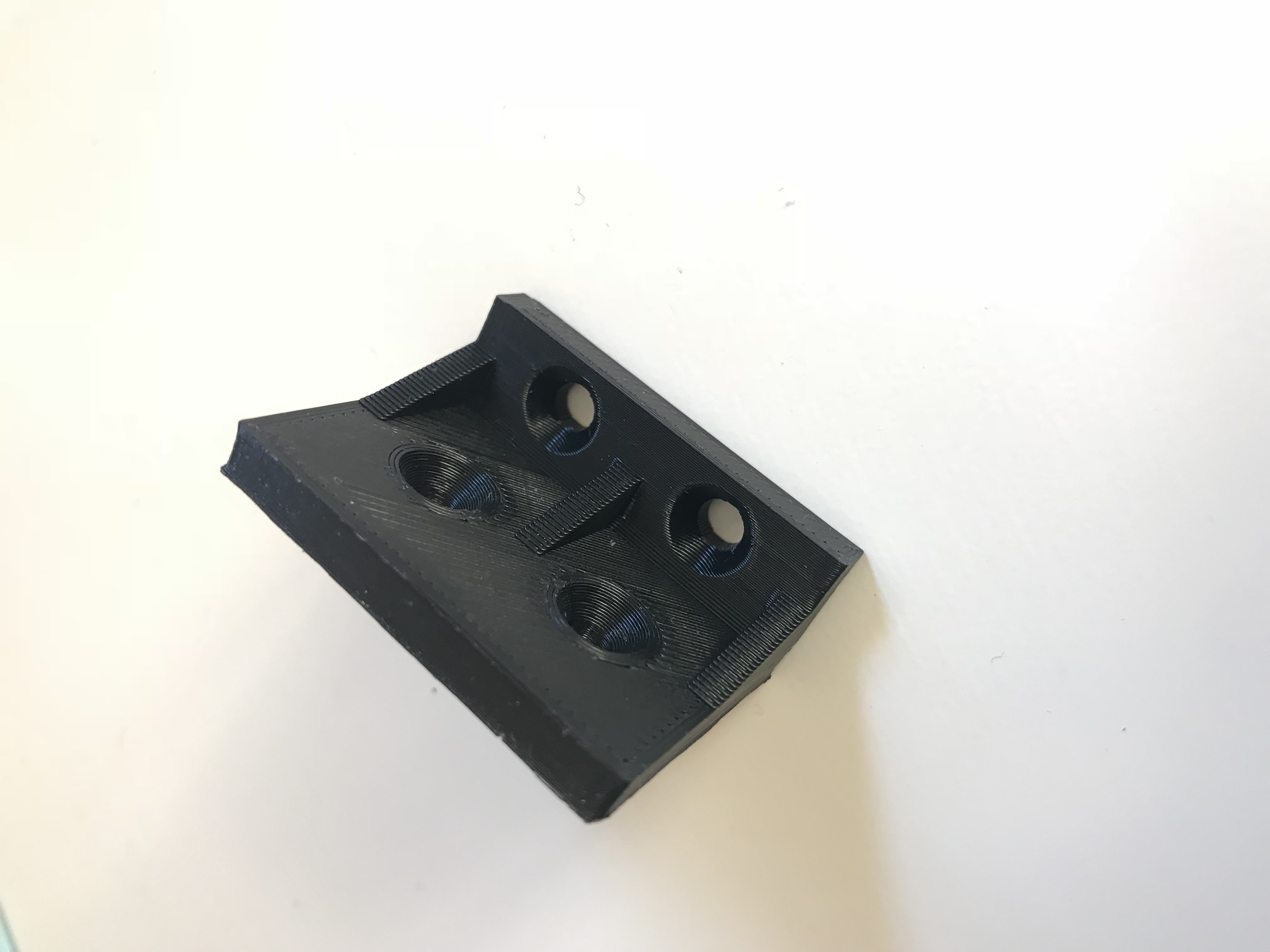 Miniatura 3 do modelo 3D 90º ANGLE BRACKET  short