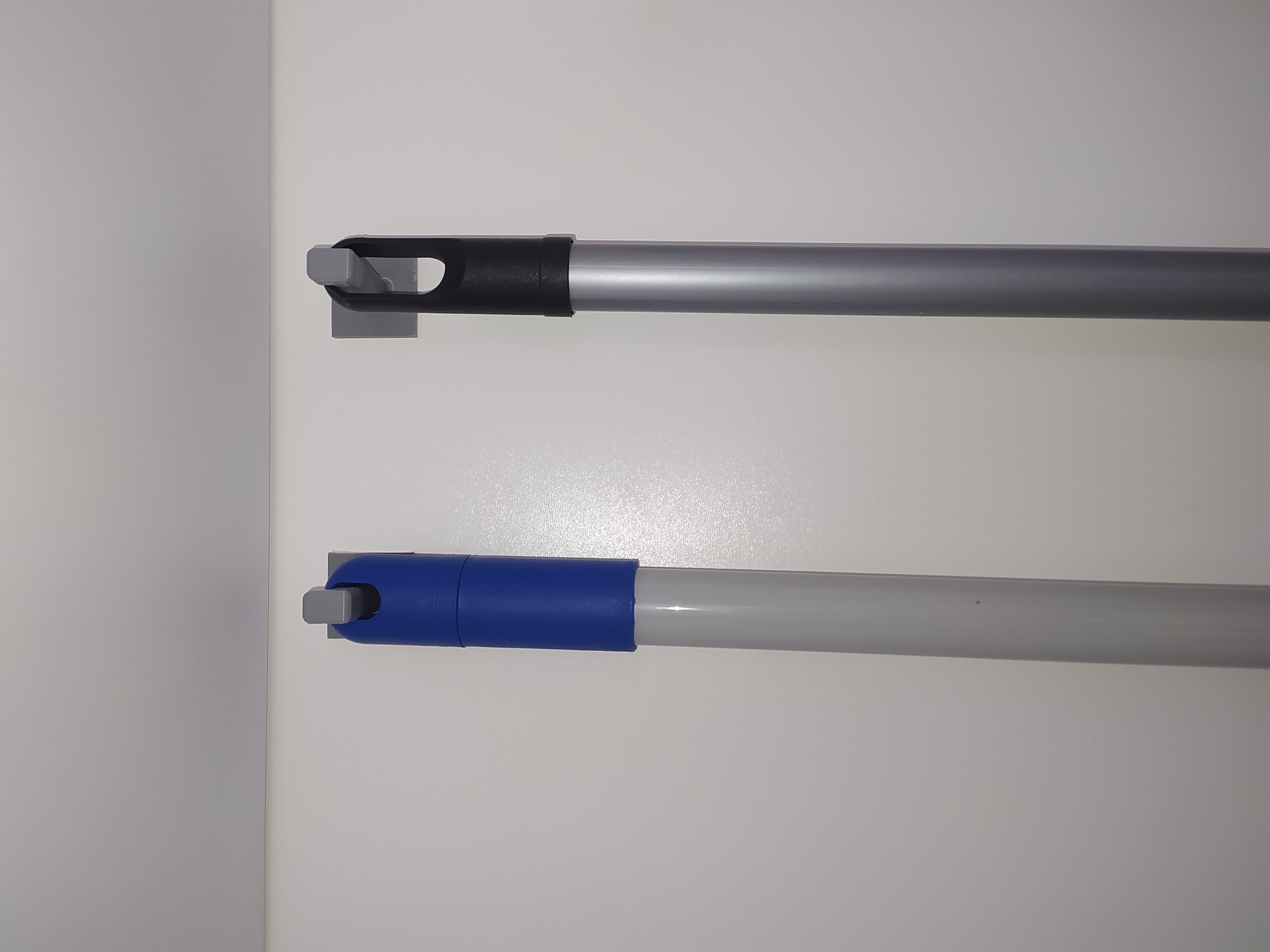 Broom holder