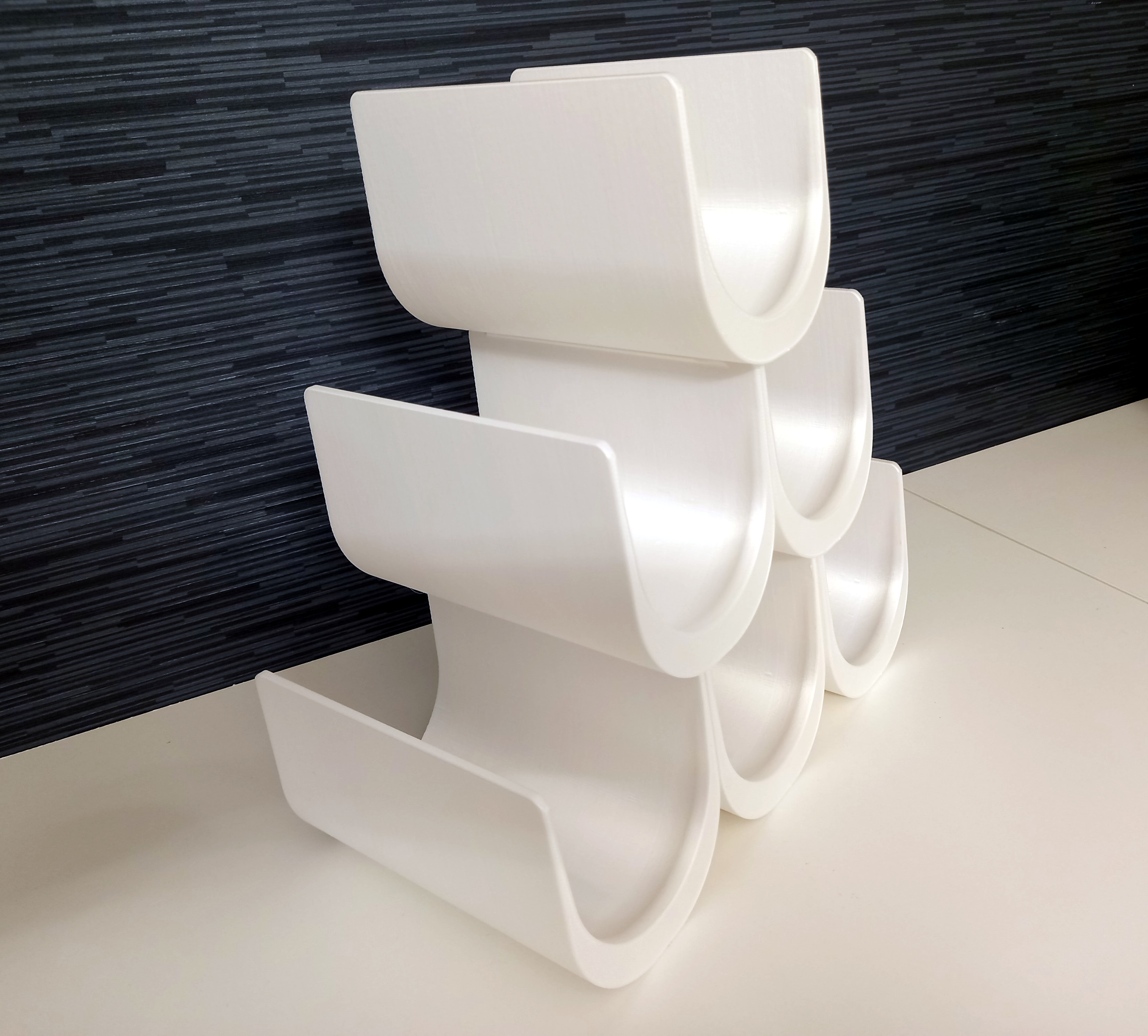 Miniatura 2 do modelo 3D Elegant Wine Rack