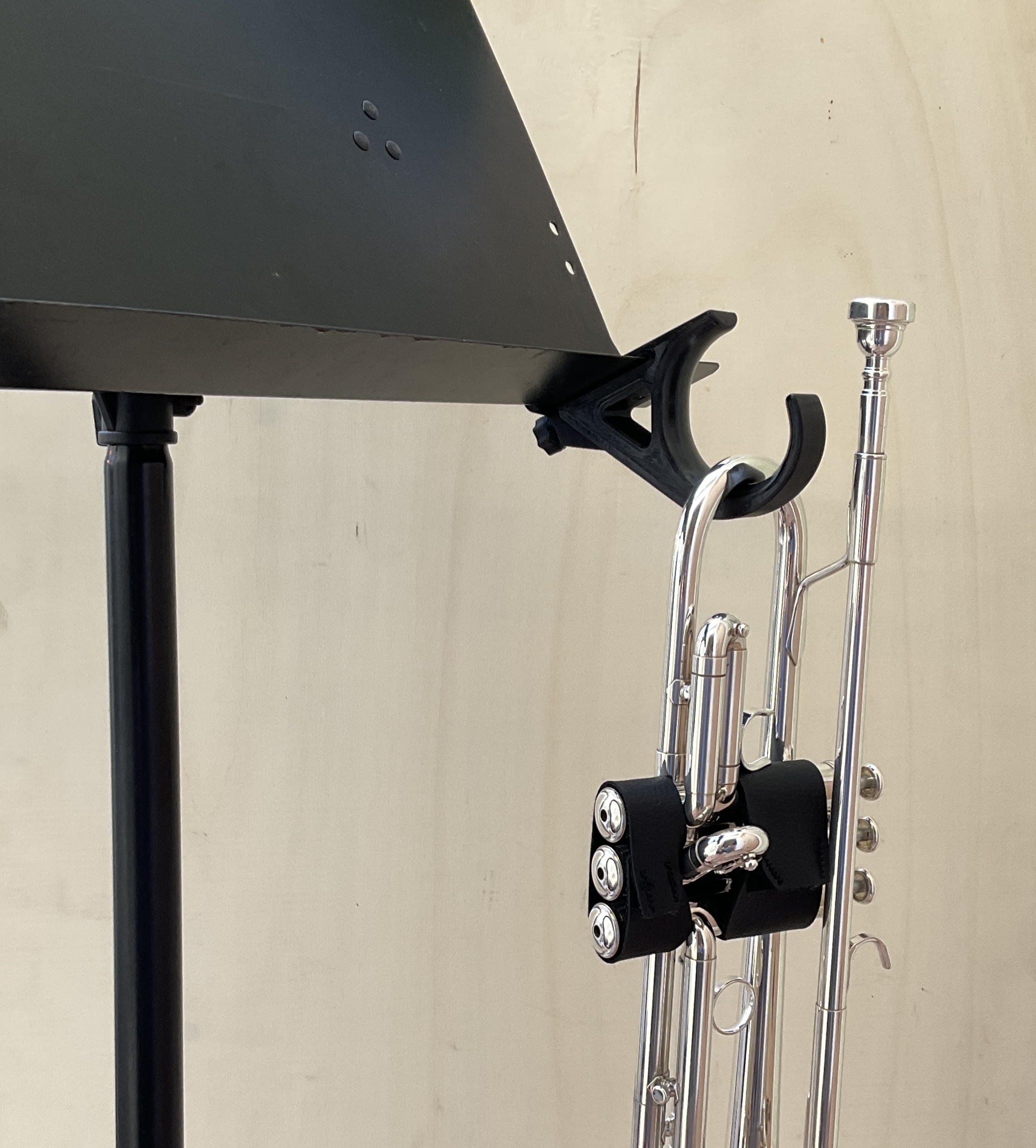 Trumpet holder for music stand