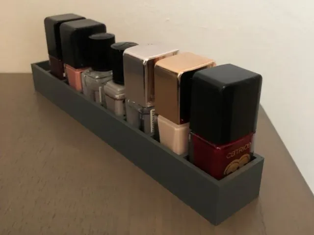 Nail polish holder